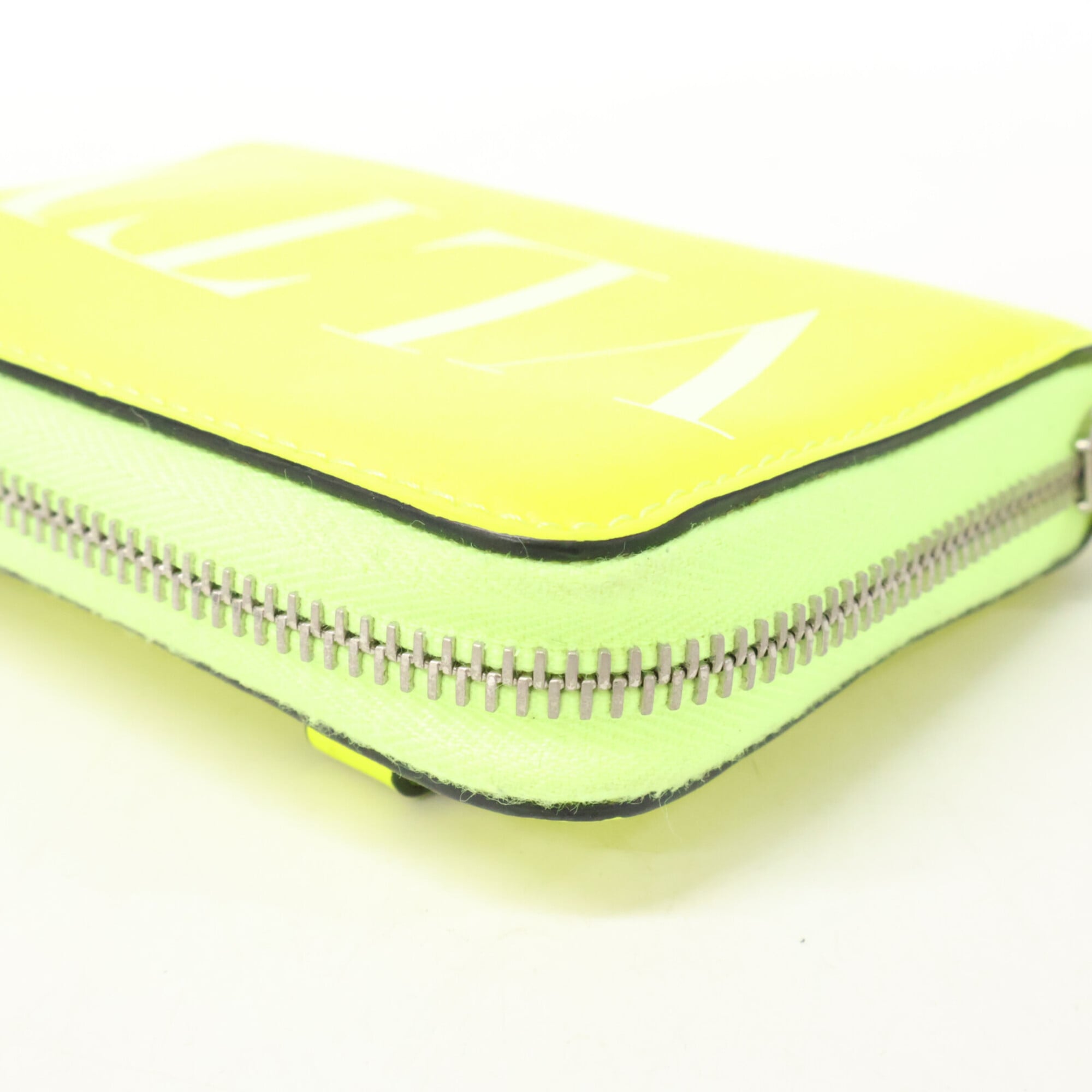 Valentino Yellow Leather Coin Purse/Coin Case (Pre-Owned)