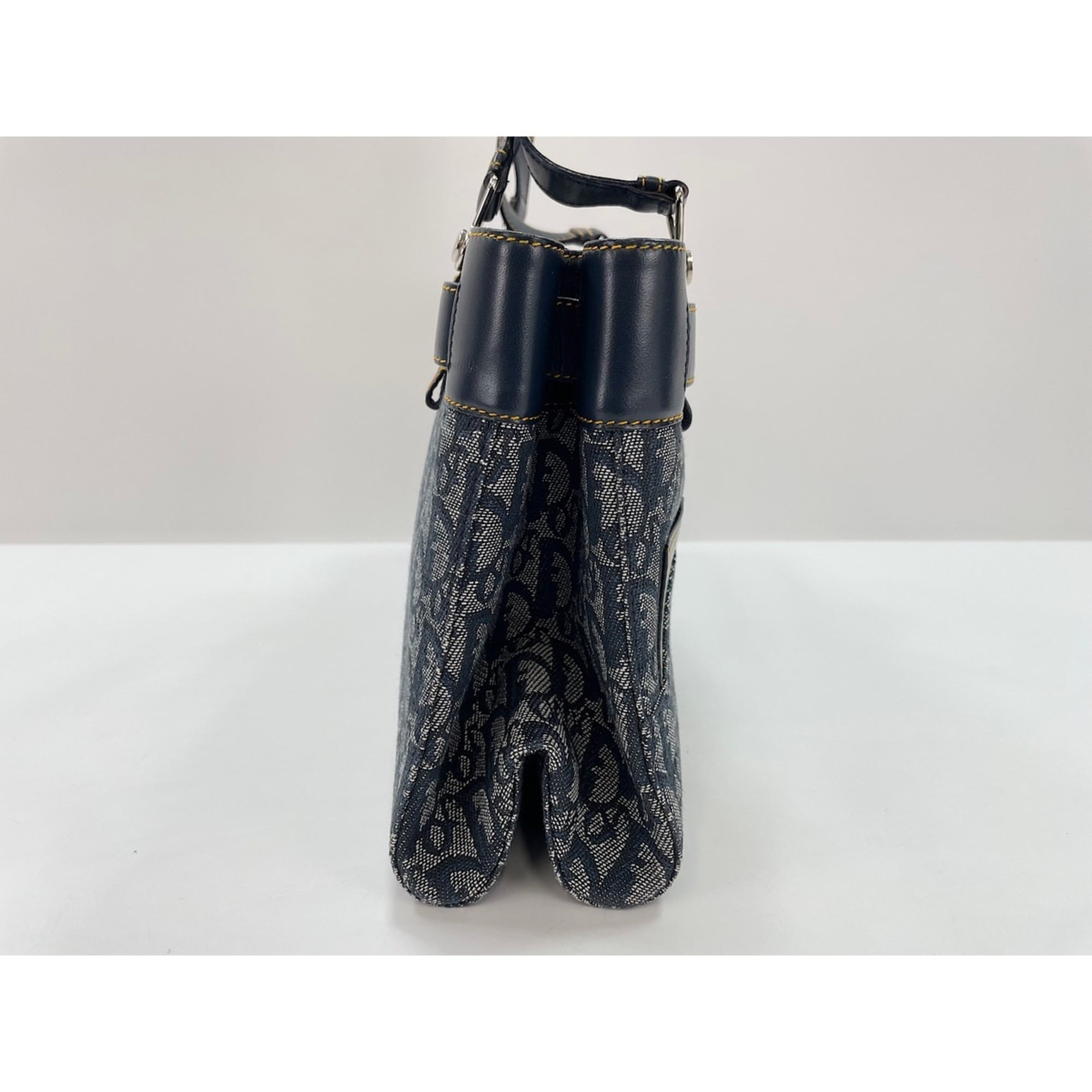Christian Dior Navy Handbag (Pre-Owned)