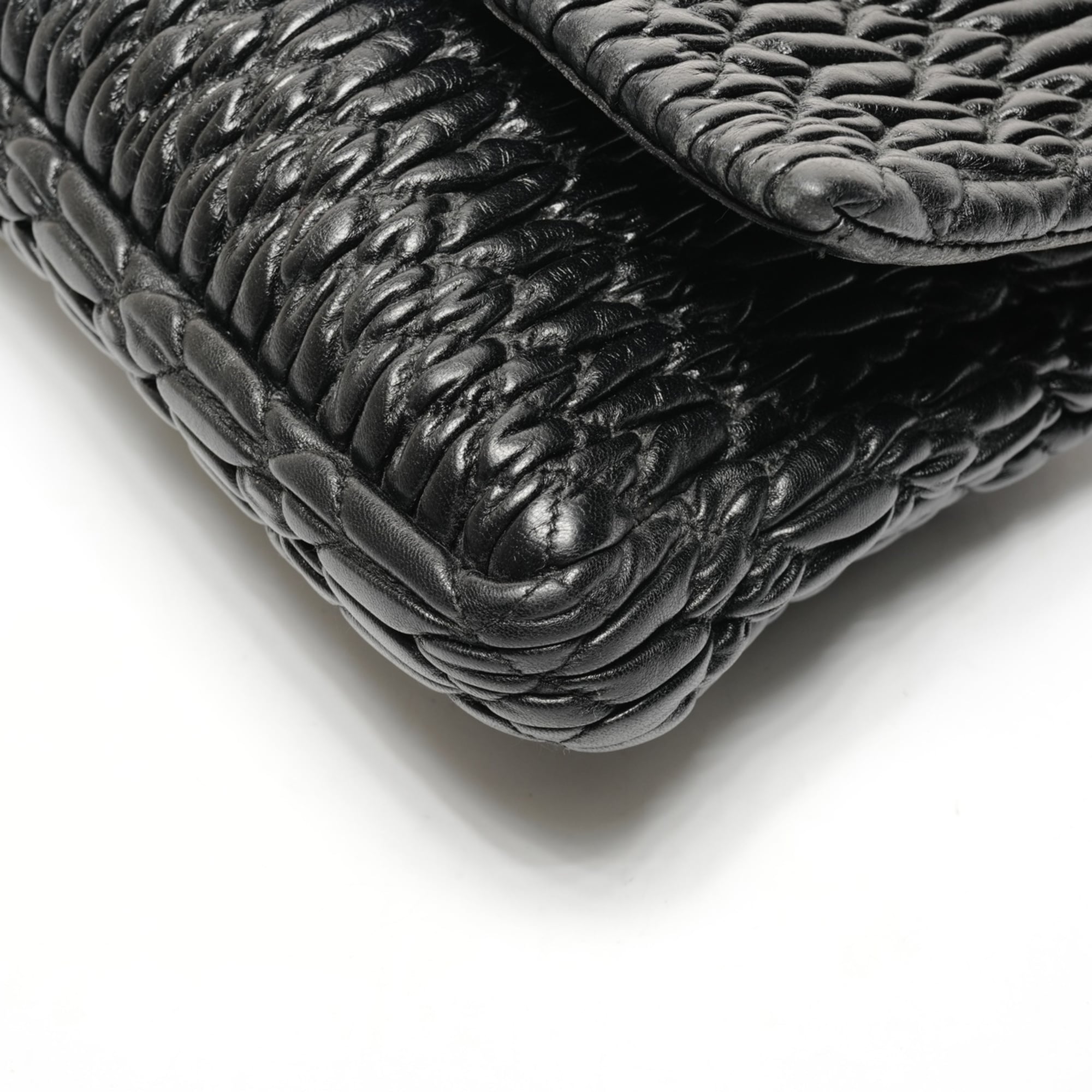 Miu Miu Black Shoulder Bag (Pre-Owned)