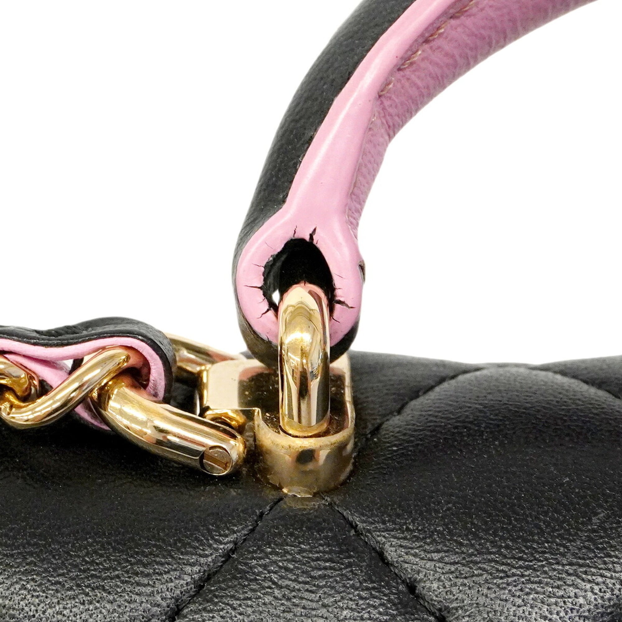 Chanel Black Leather Handbag (Pre-Owned)