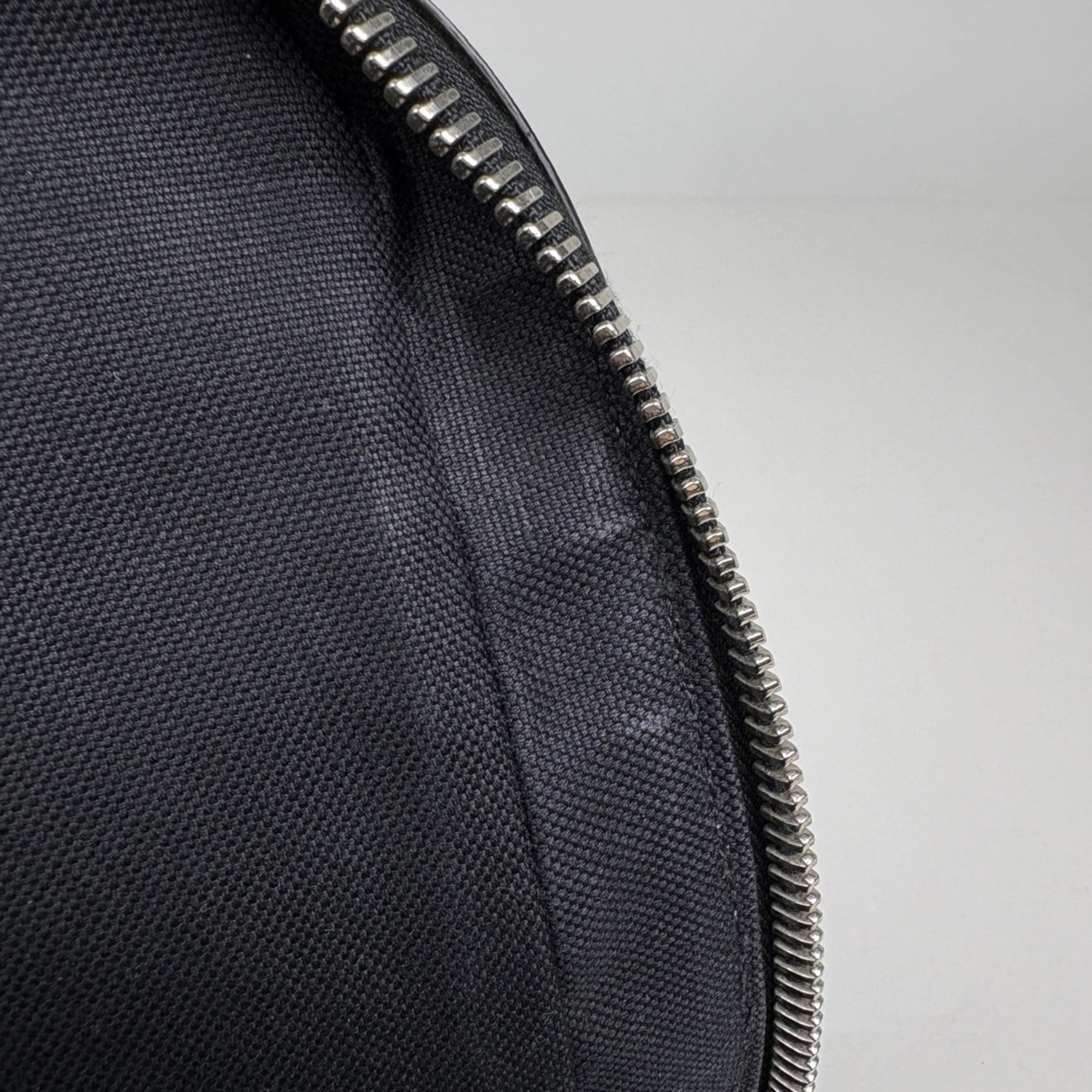 Gucci Black Coated Canvas Leather Sling Bag (Pre-Owned)