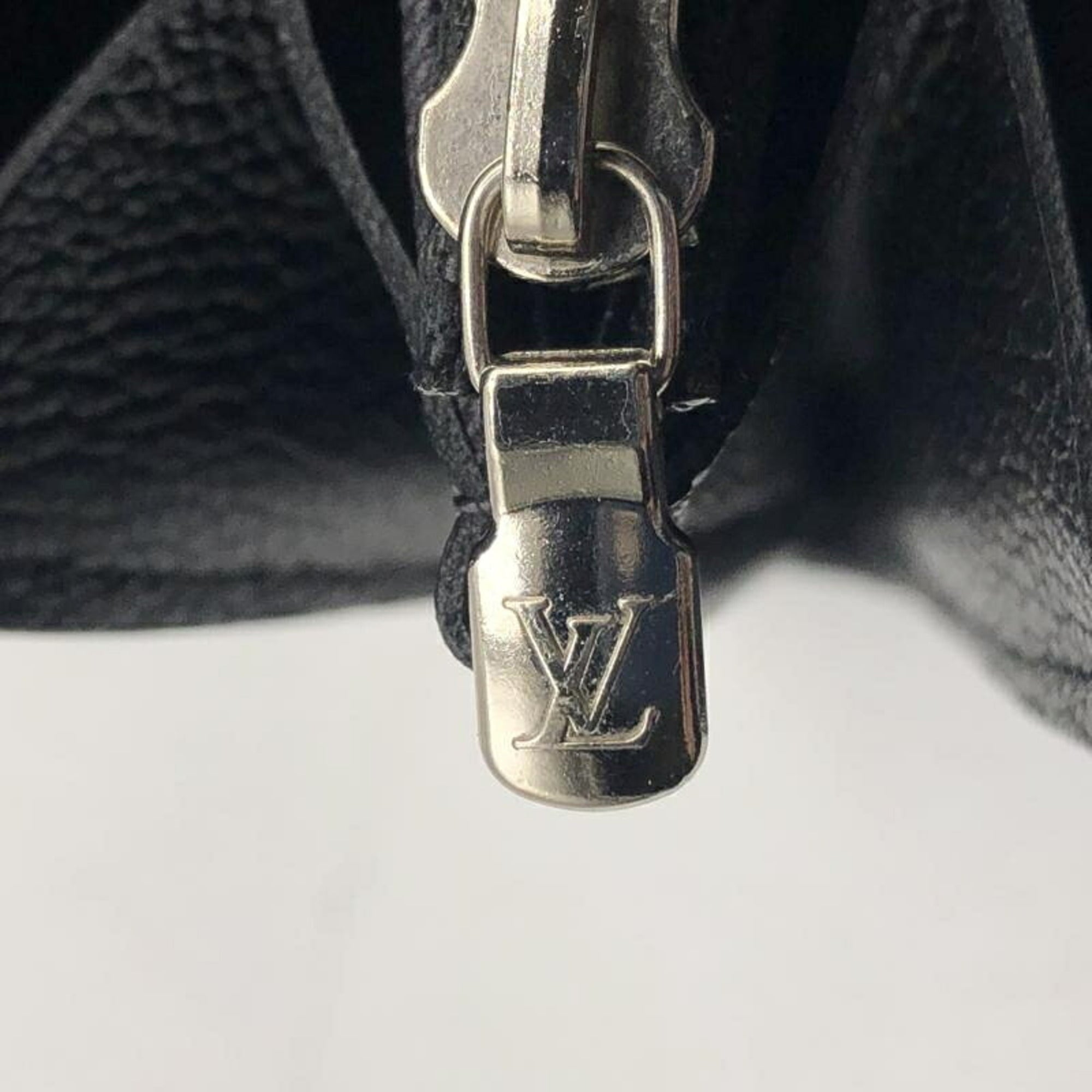 Louis Vuitton Long Wallet (Bi-Fold) (Pre-Owned)