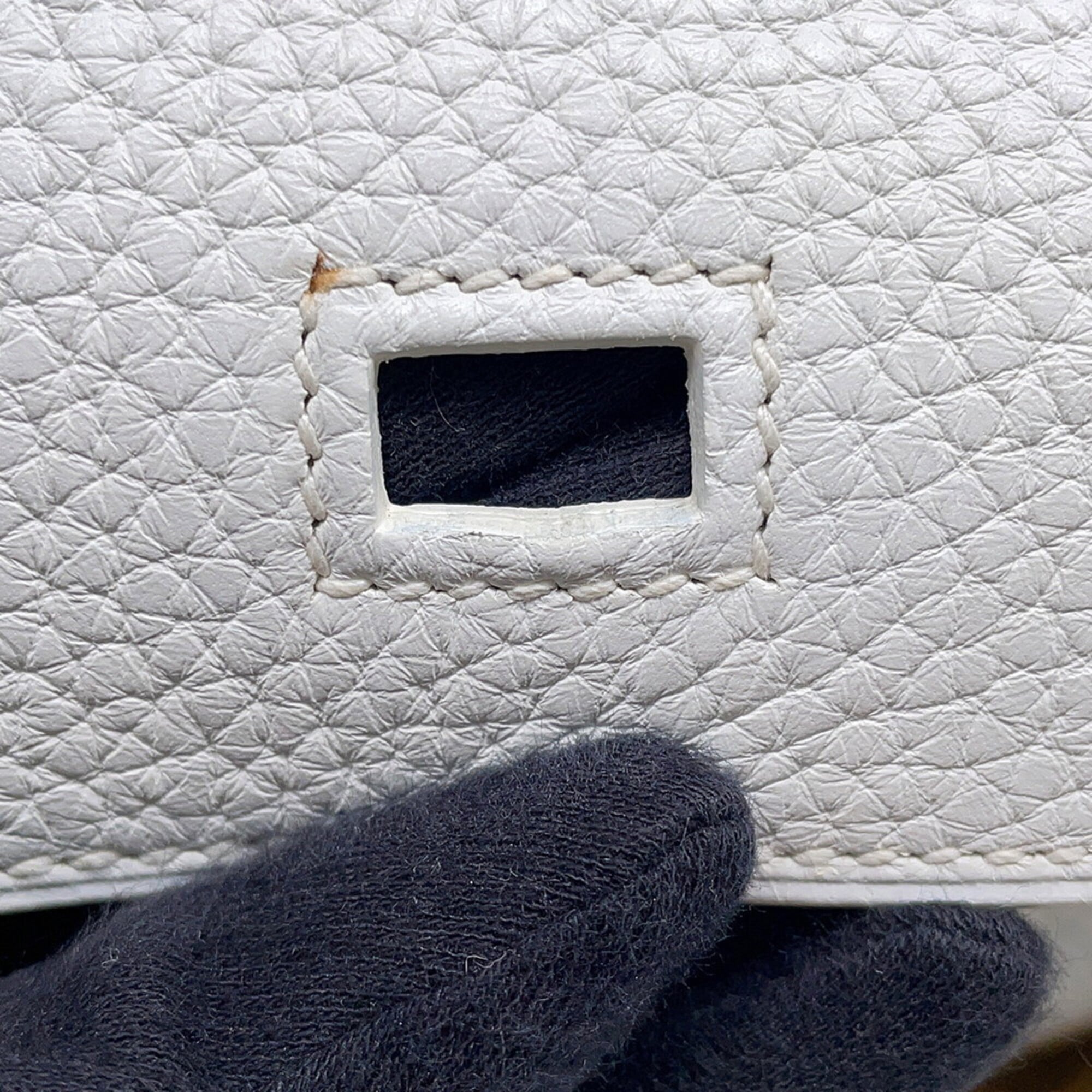 Hermes White Taurillon Clemence Leather Handbag (Pre-Owned)