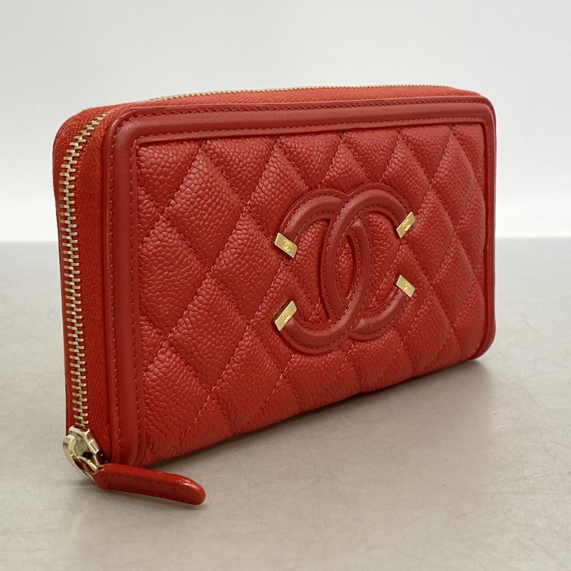 Chanel Red Color Grained Calfskin Long Wallet (Bi-Fold) (Pre-Owned)