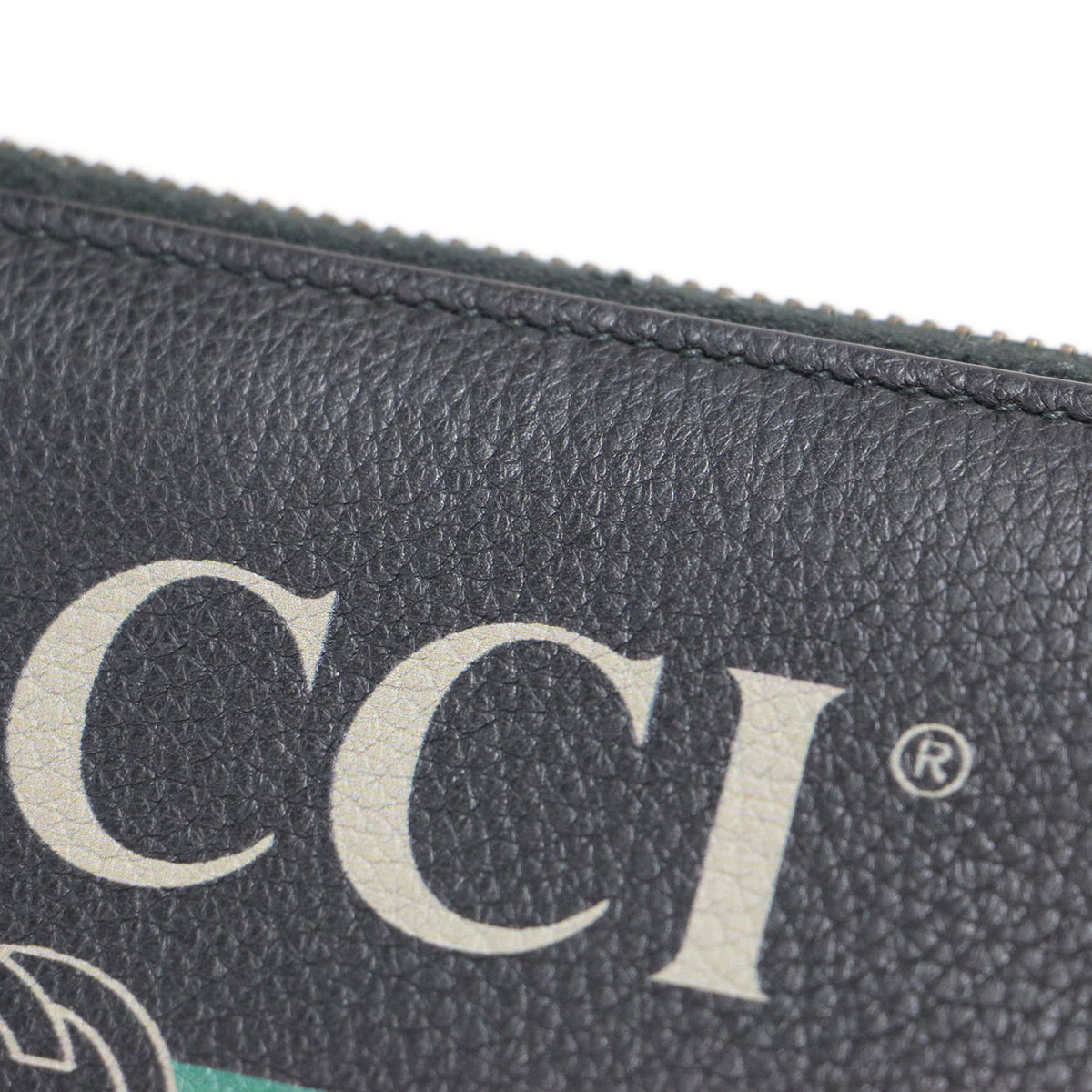 Gucci Black Leather Long Wallet (Bi-Fold) (Pre-Owned)