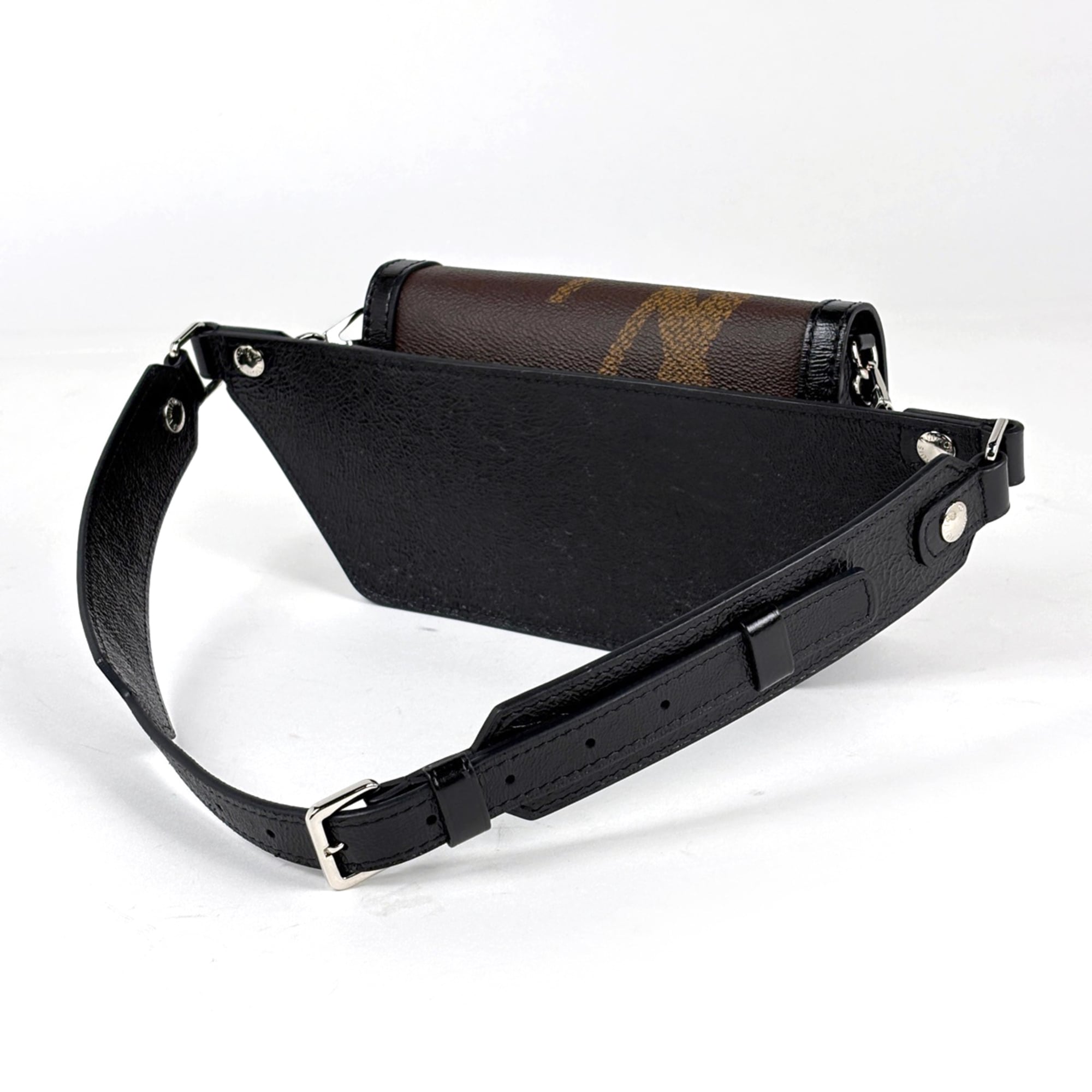 Louis Vuitton Black Brown Noir Monogram Reverse Fanny Pack (Pre-Owned)
