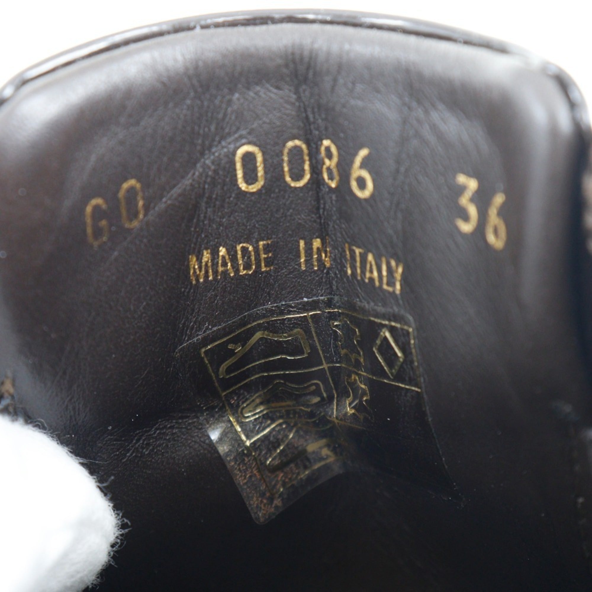 Louis Vuitton Sneakers (Pre-Owned)