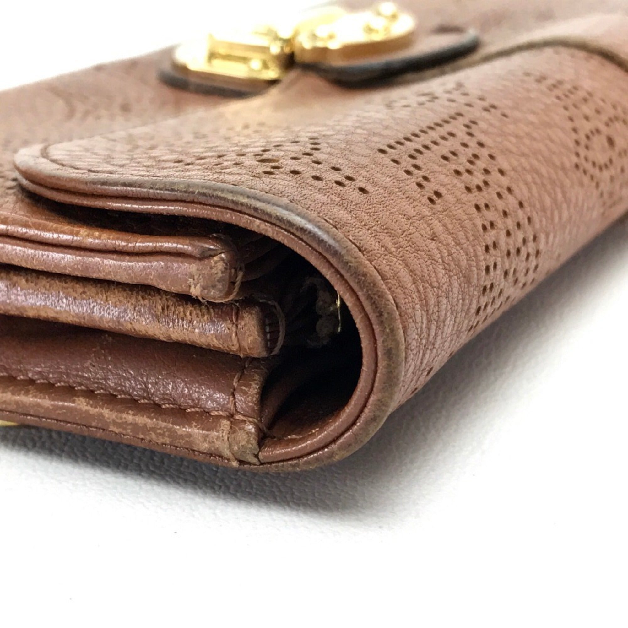 Louis Vuitton Mahina Brown Cognac Mahina Leather Long Wallet (Bi-Fold) (Pre-Owned)