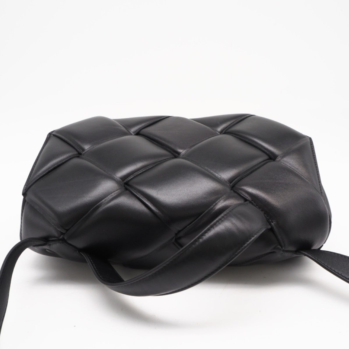Bottega Veneta Black Leather Shoulder Bag (Pre-Owned)