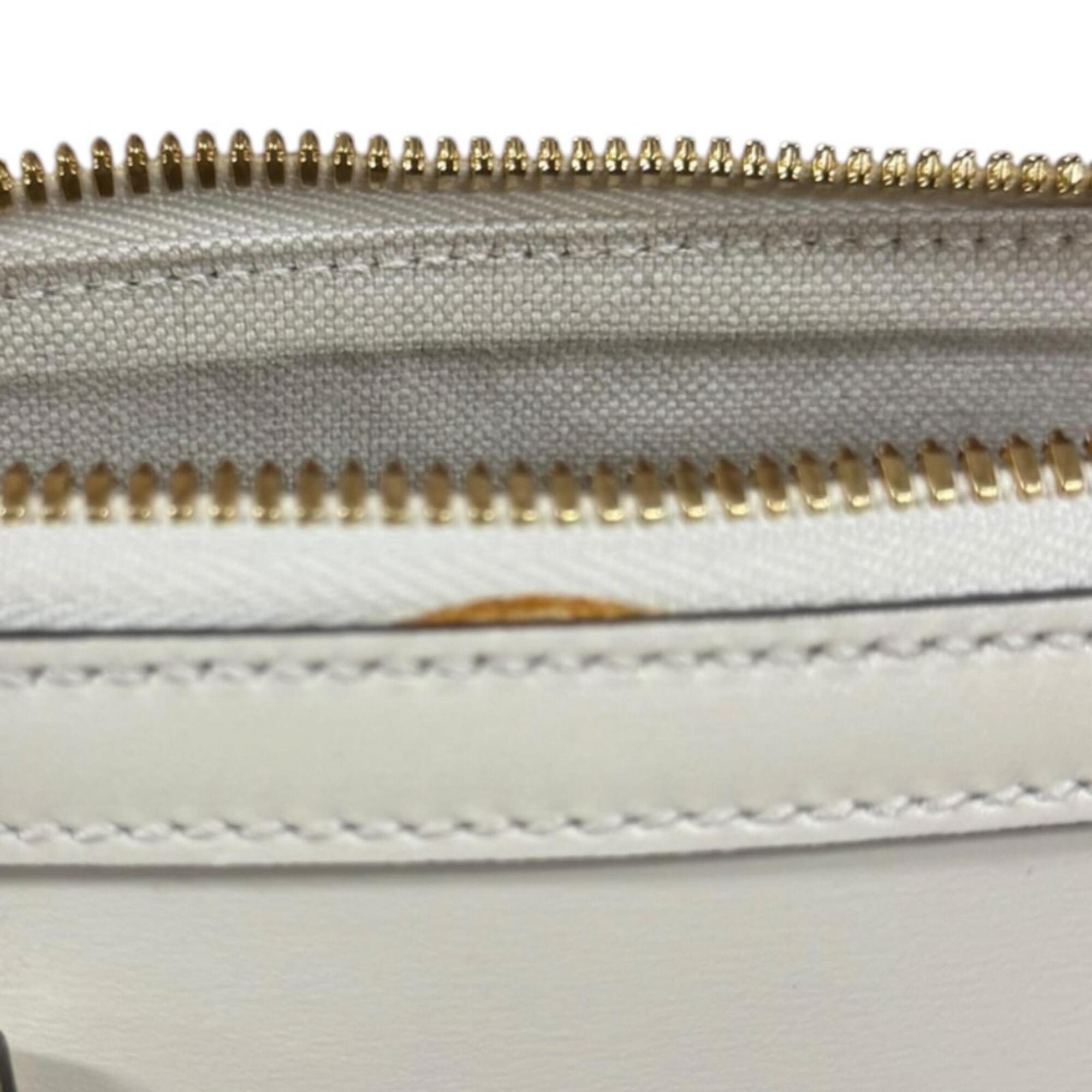 Gucci White Leather Shoulder Bag (Pre-Owned)