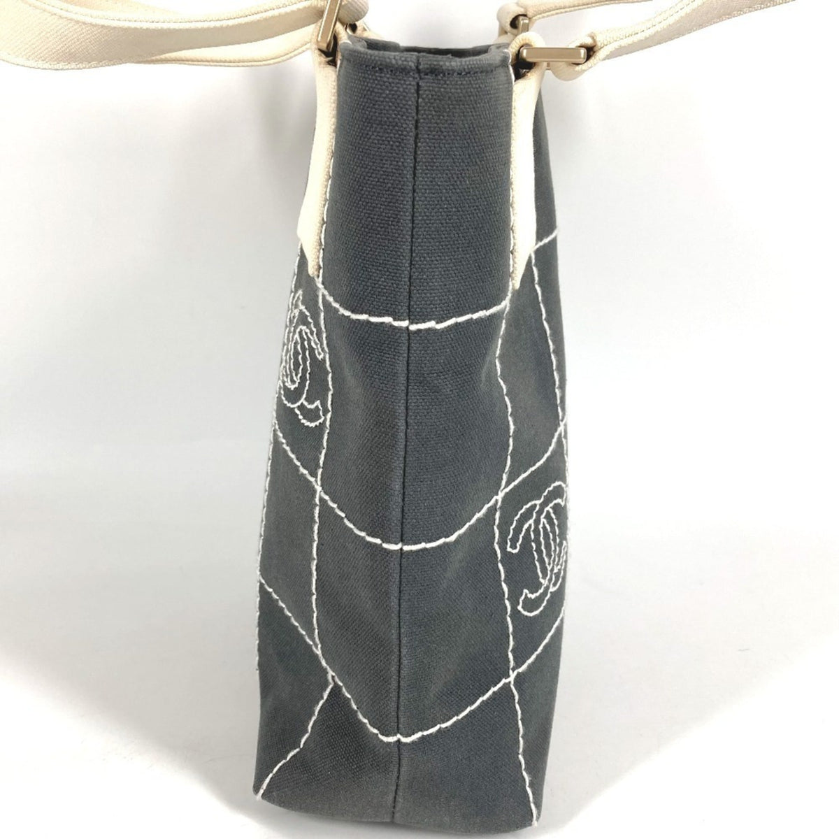 Chanel Gray White Canvas Handbag Tote Bag (Pre-Owned)
