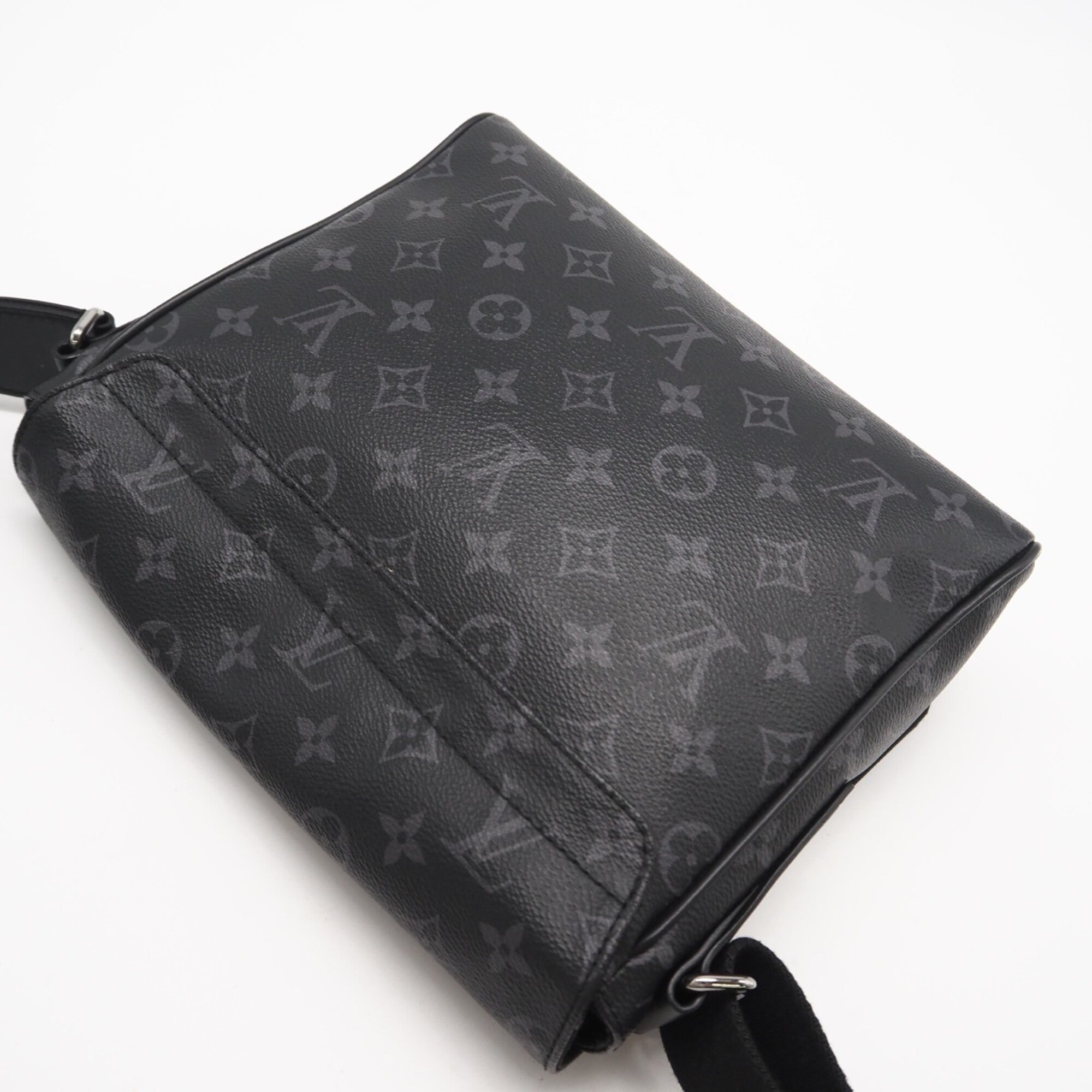 Louis Vuitton Monogram Eclipse Black Gray Coated Canvas Shoulder Bag (Pre-Owned)