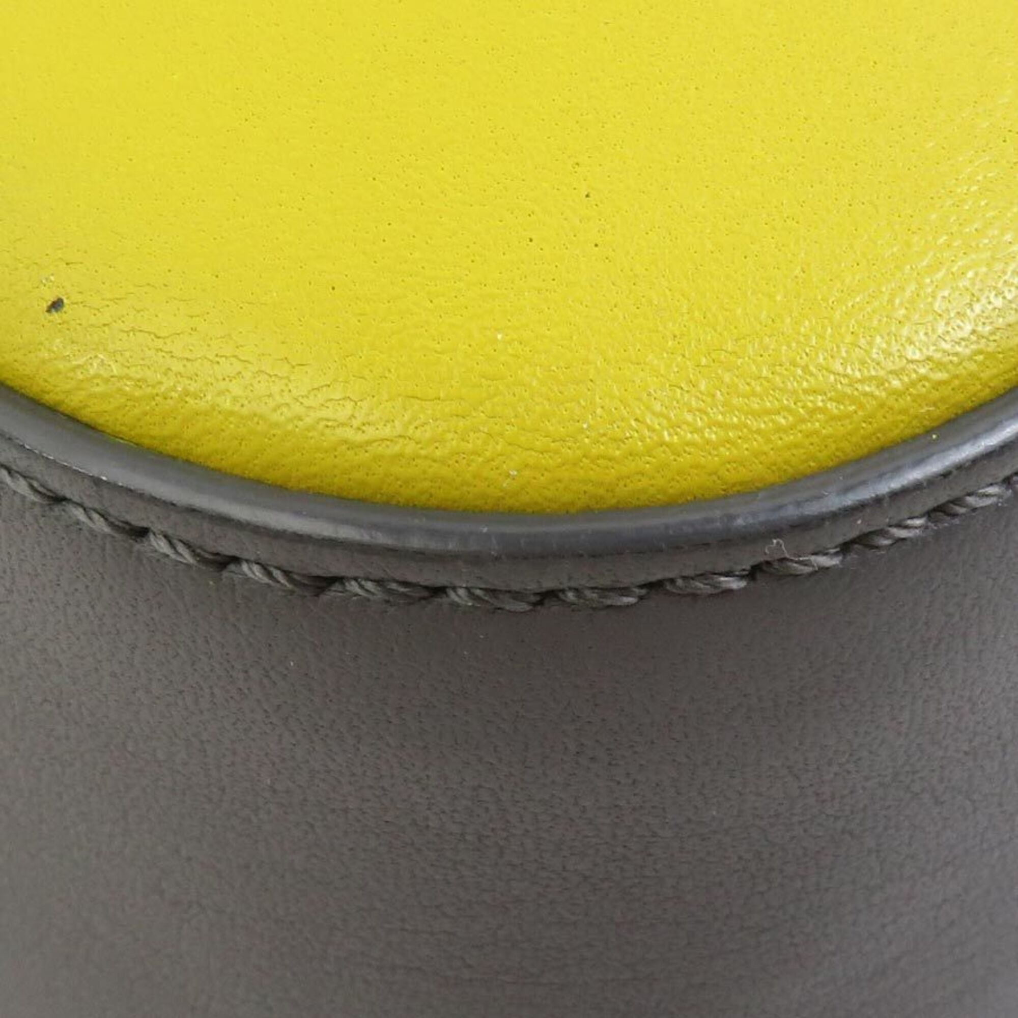 Fendi Gray Yellow Leather Shoulder Bag (Pre-Owned)
