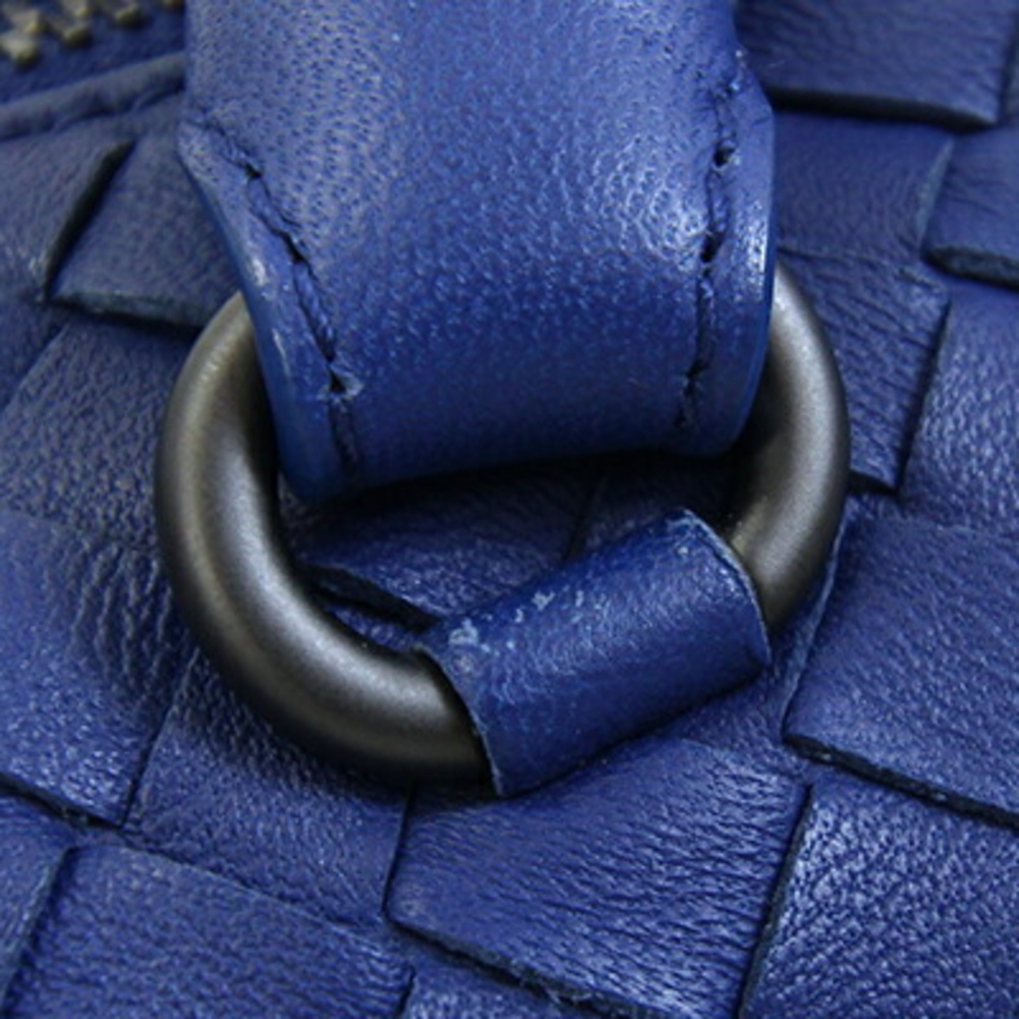 Bottega Veneta Blue Leather Handbag (Pre-Owned)