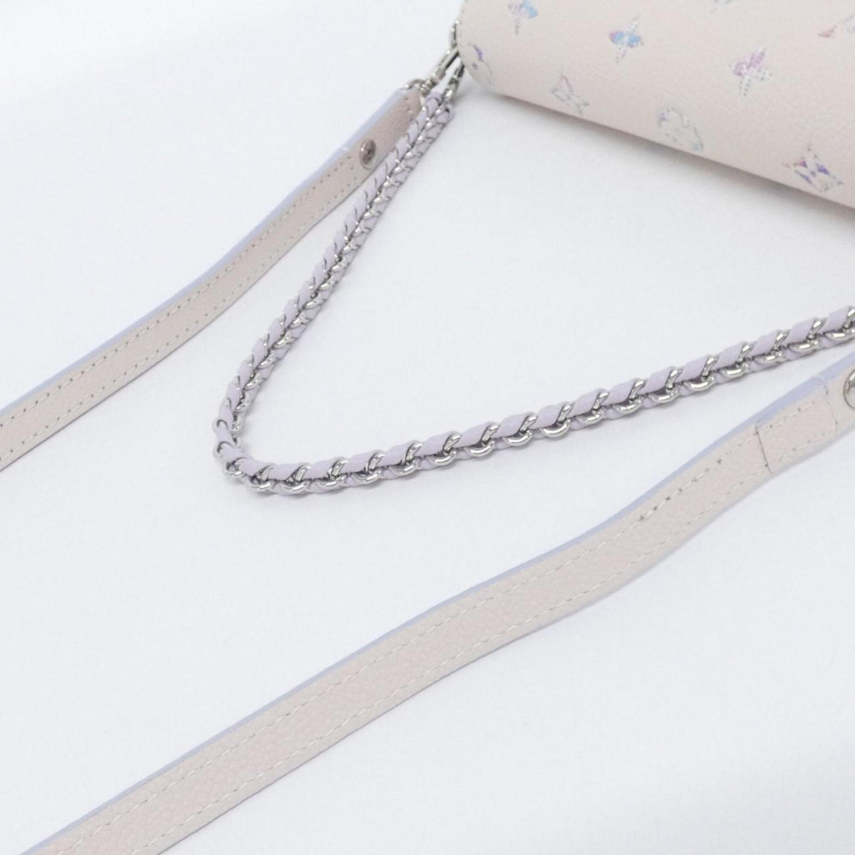 Louis Vuitton Silver Leather Shoulder Bag (Pre-Owned)