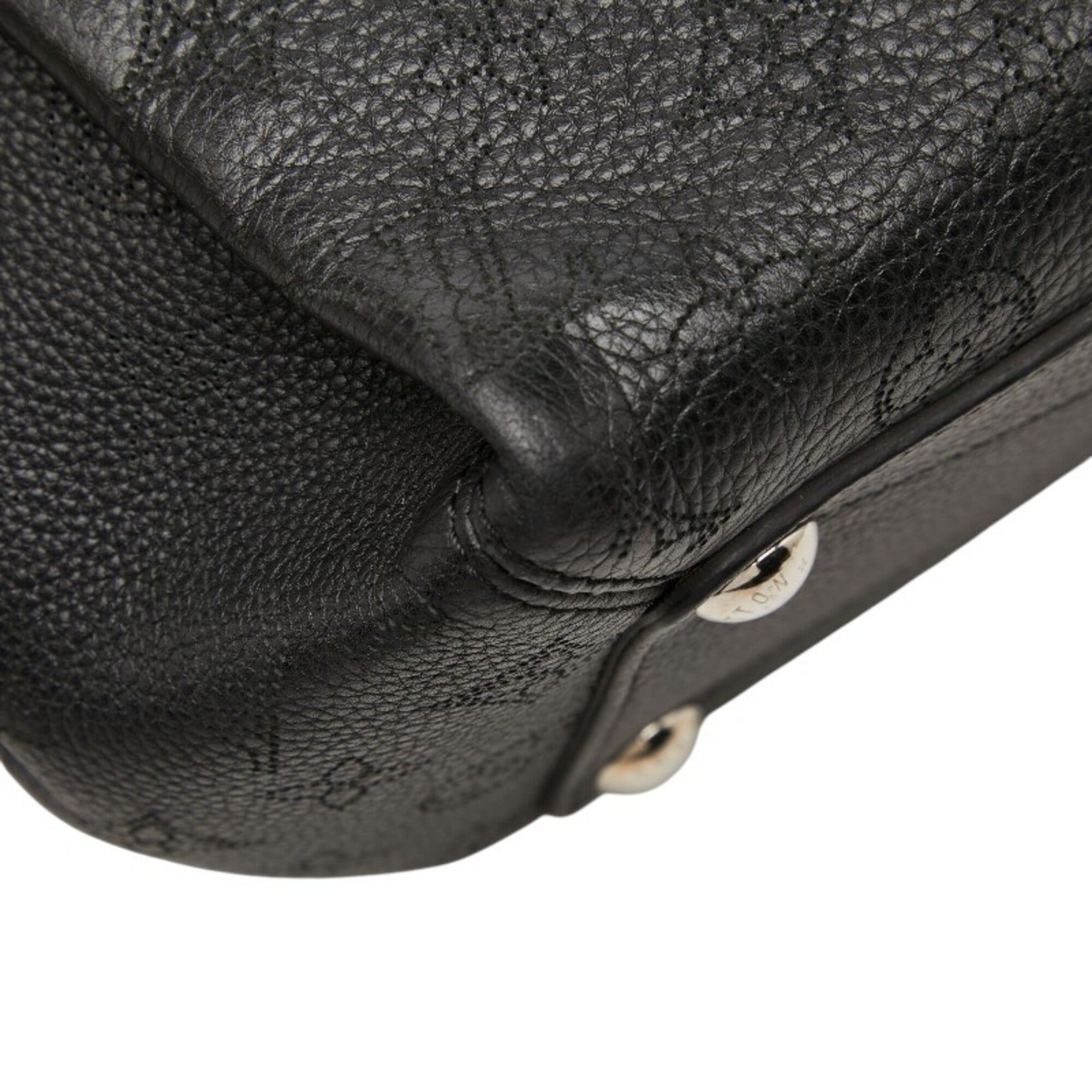 Louis Vuitton Black Leather Handbag (Pre-Owned)