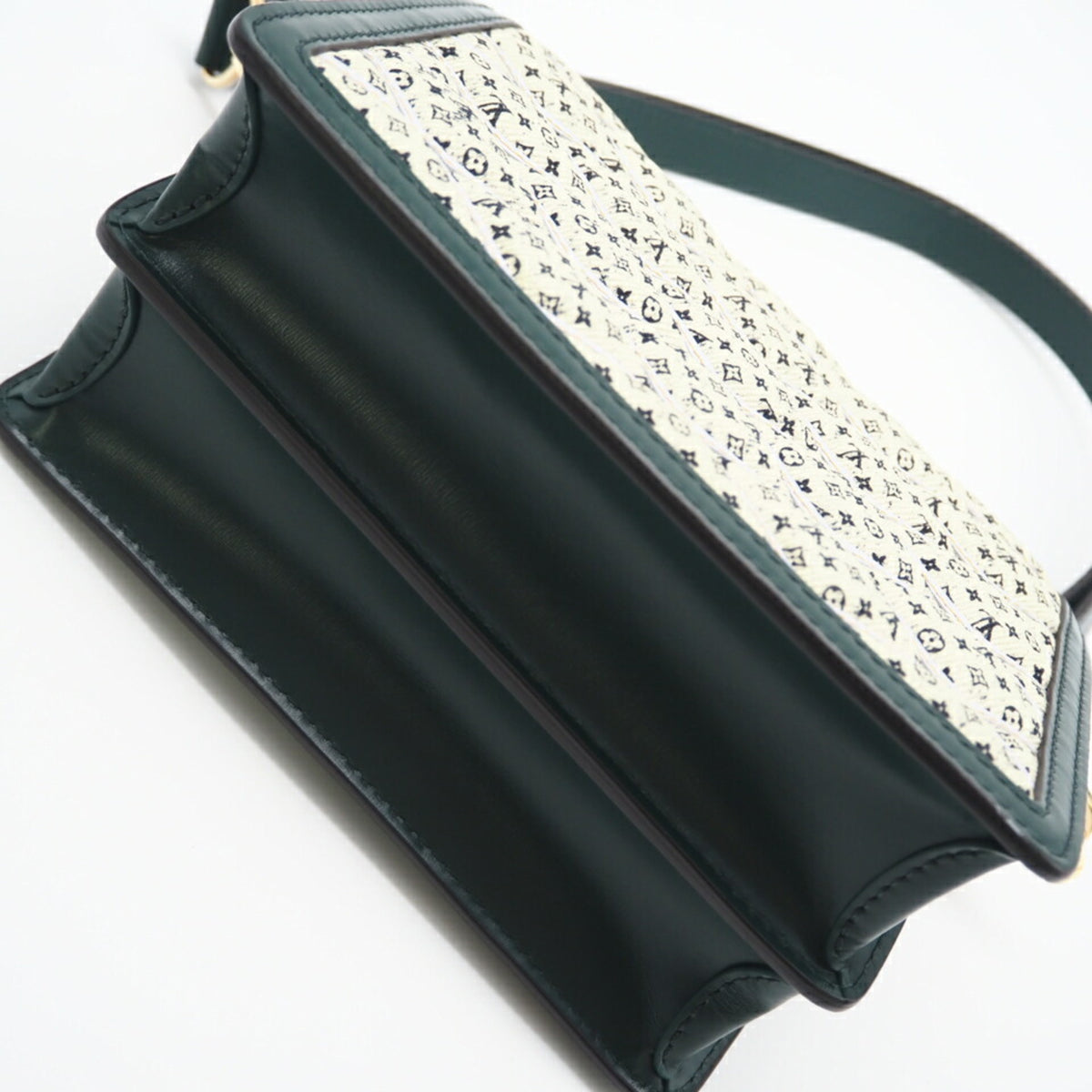 Louis Vuitton Beige Green Canvas Leather Shoulder Bag (Pre-Owned)