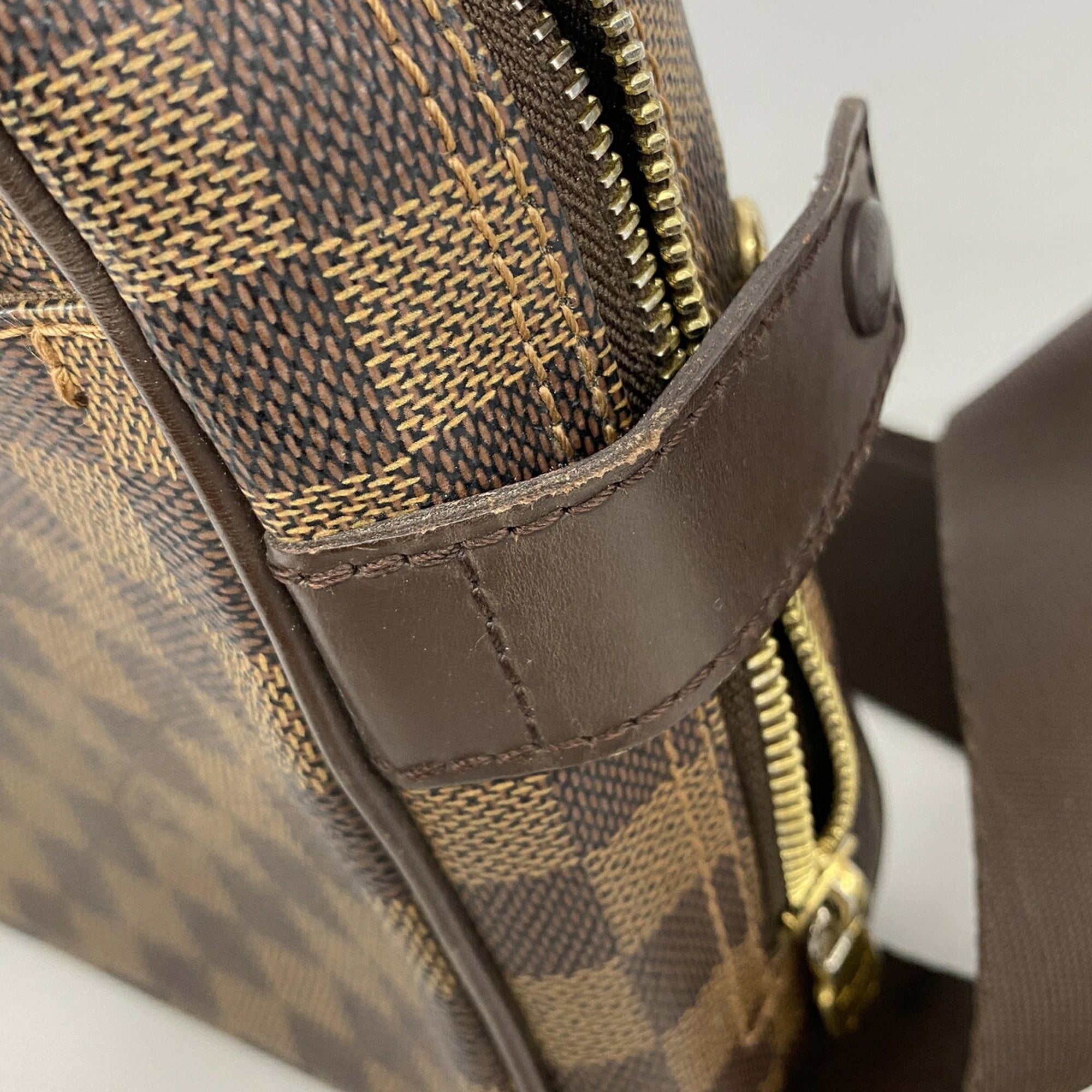 Louis Vuitton Ebene Shoulder Bag (Pre-Owned)