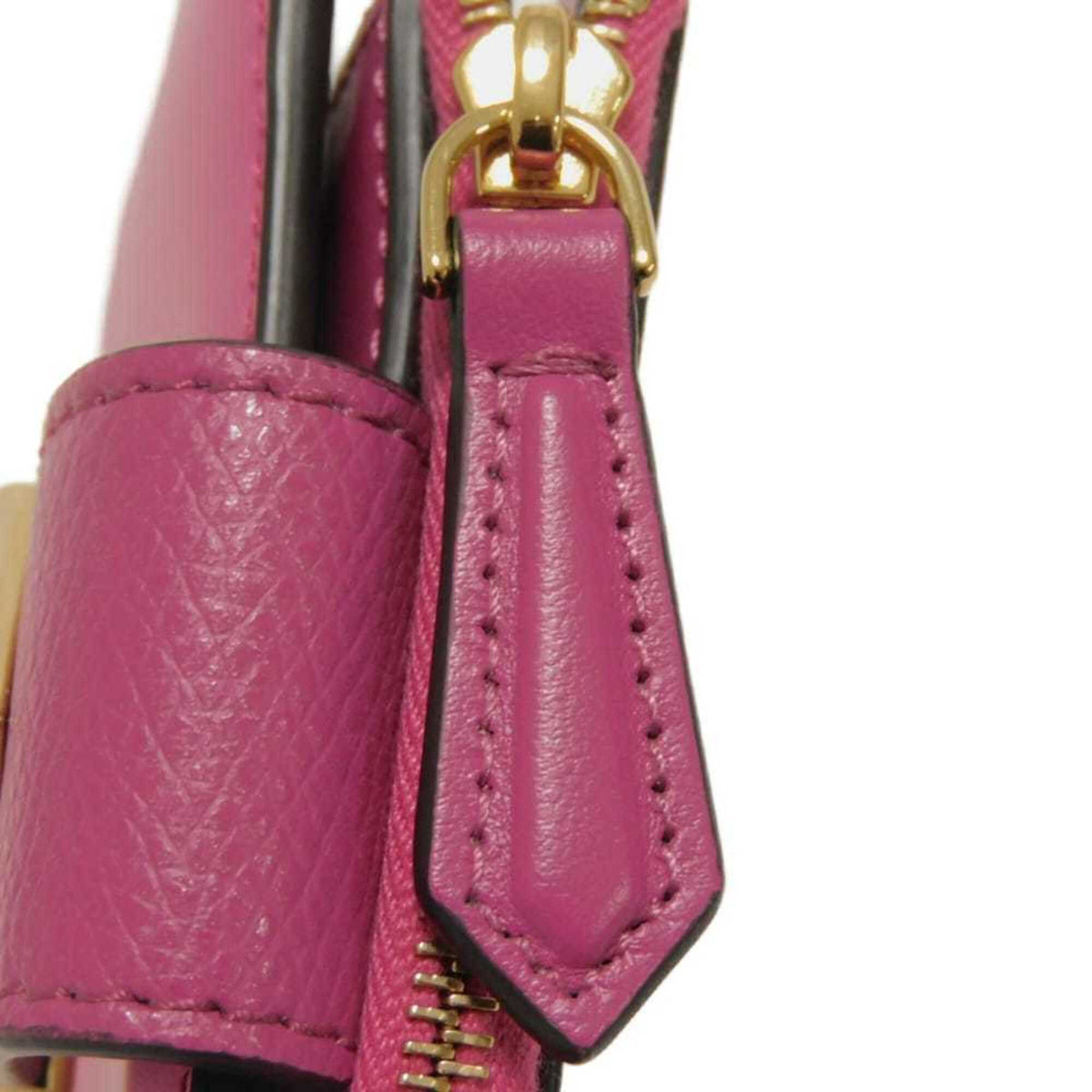 Fendi Pink Wallet (Bi-Fold) (Pre-Owned)