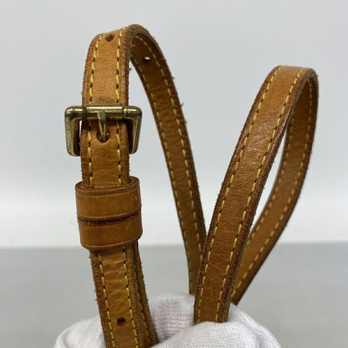 Louis Vuitton Amarante Handbag (Pre-Owned)