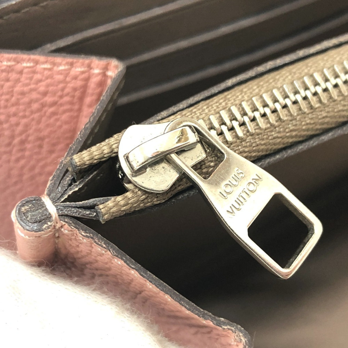 Louis Vuitton Magnolia Leather Long Wallet (Bi-Fold) (Pre-Owned)