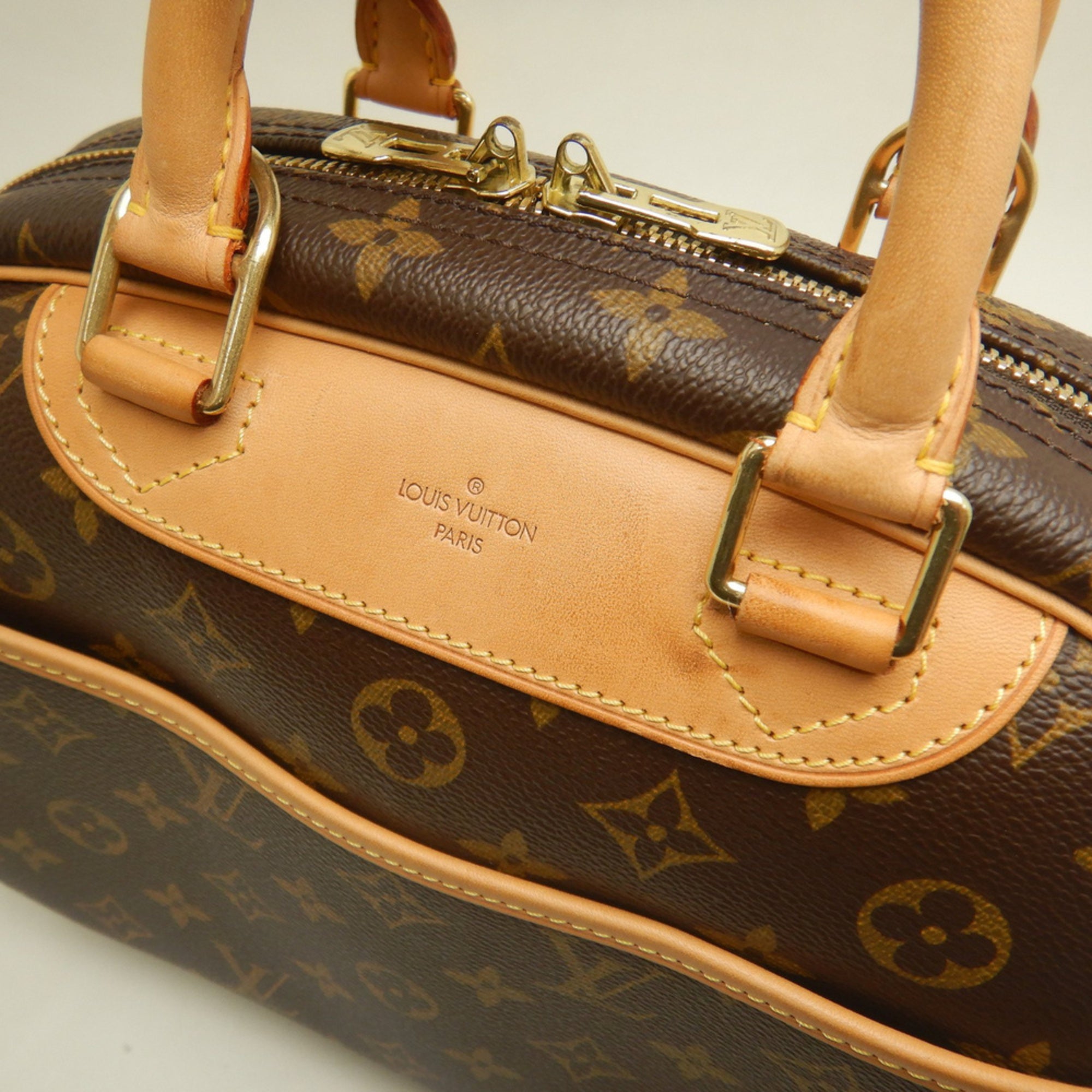 Louis Vuitton Brown Monogram Monogram Canvas Handbag (Pre-Owned)