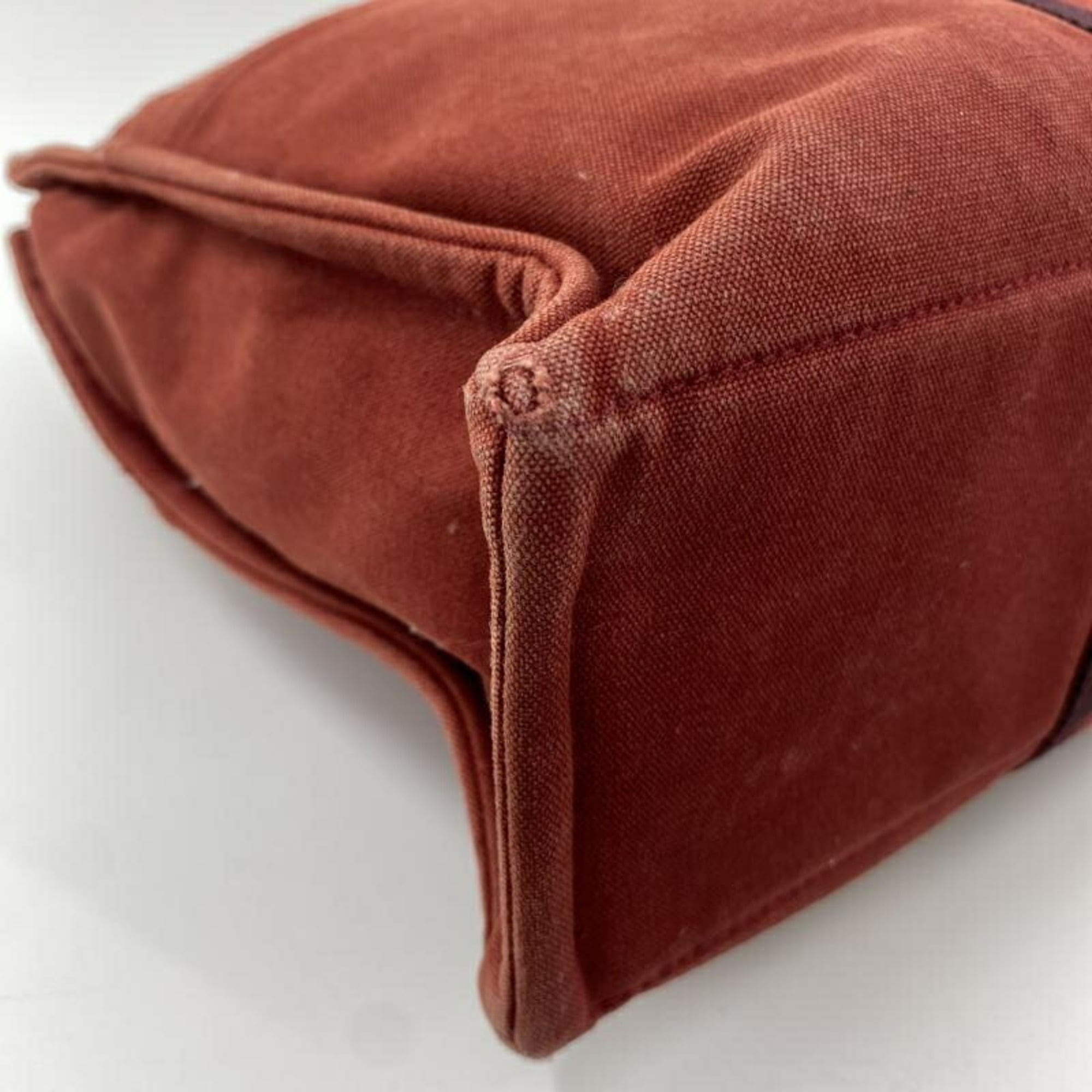 Hermes Red Color Tote Bag (Pre-Owned)