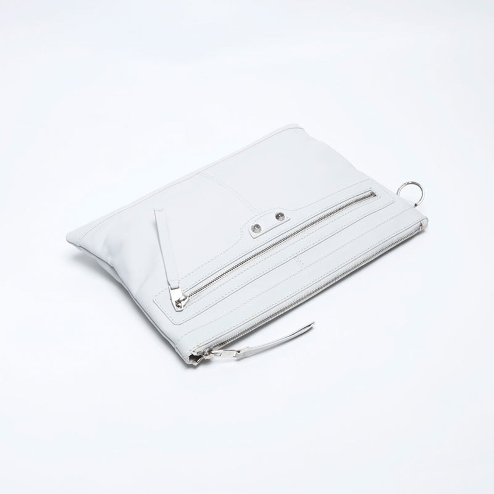 Balenciaga White Leather Clutch Bag (Pre-Owned)