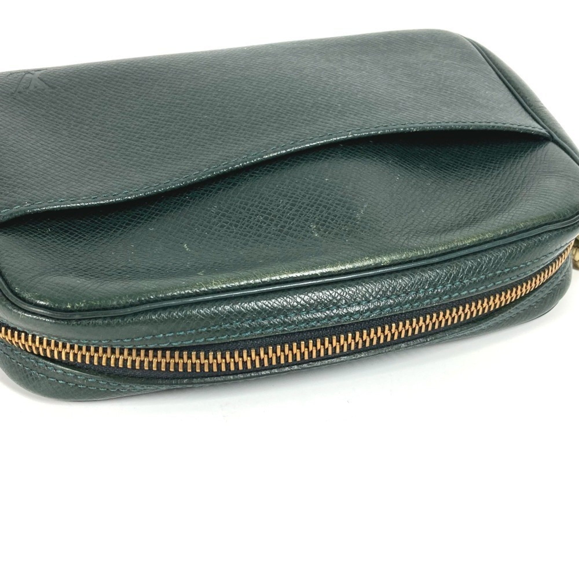 Louis Vuitton Episea Green Taiga Leather Clutch Bag Pouch (Pre-Owned)