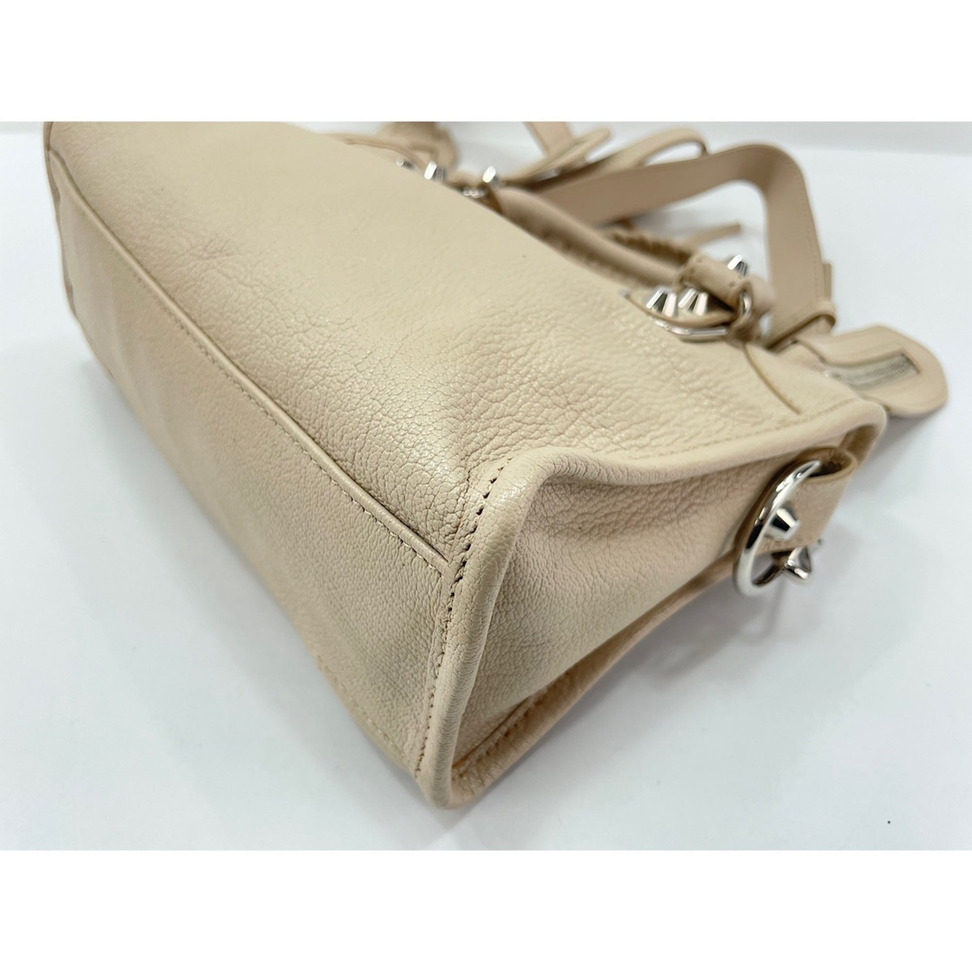 Balenciaga Beige Handbag (Pre-Owned)