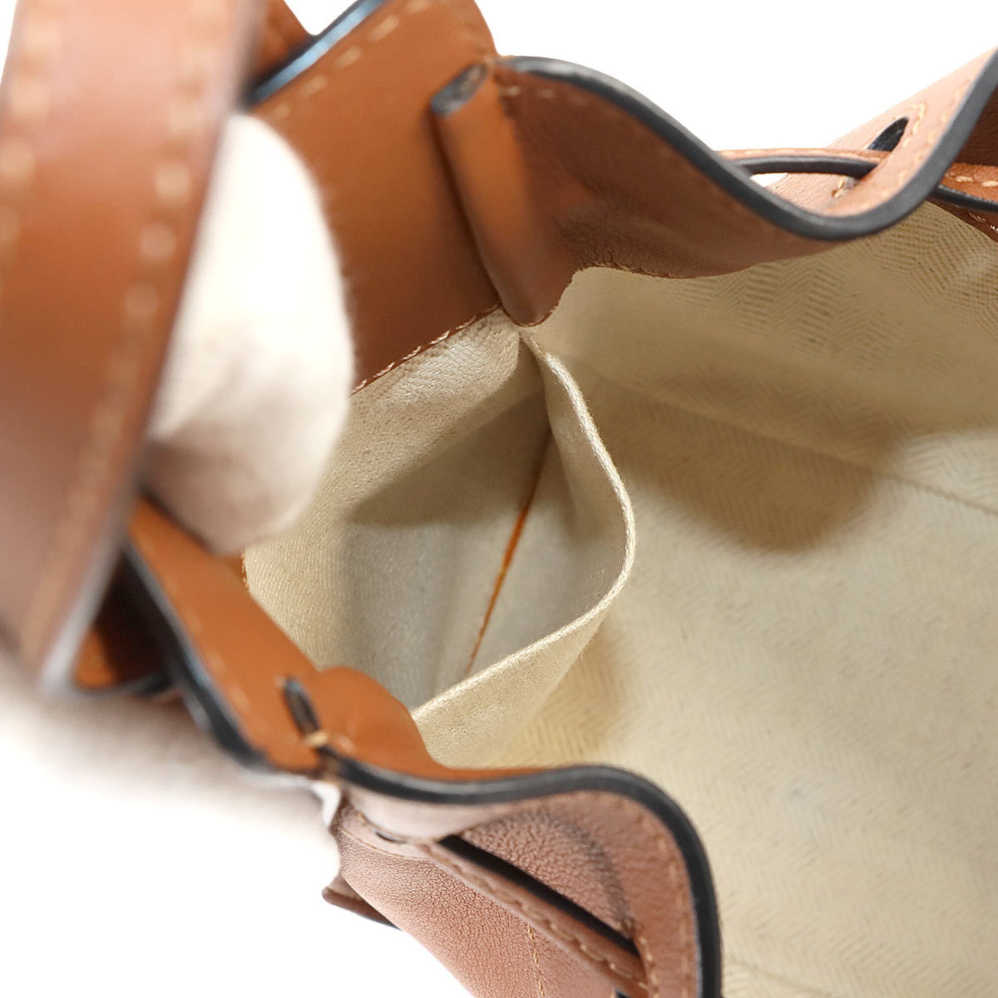 Loewe Brown Leather Handbag (Pre-Owned)