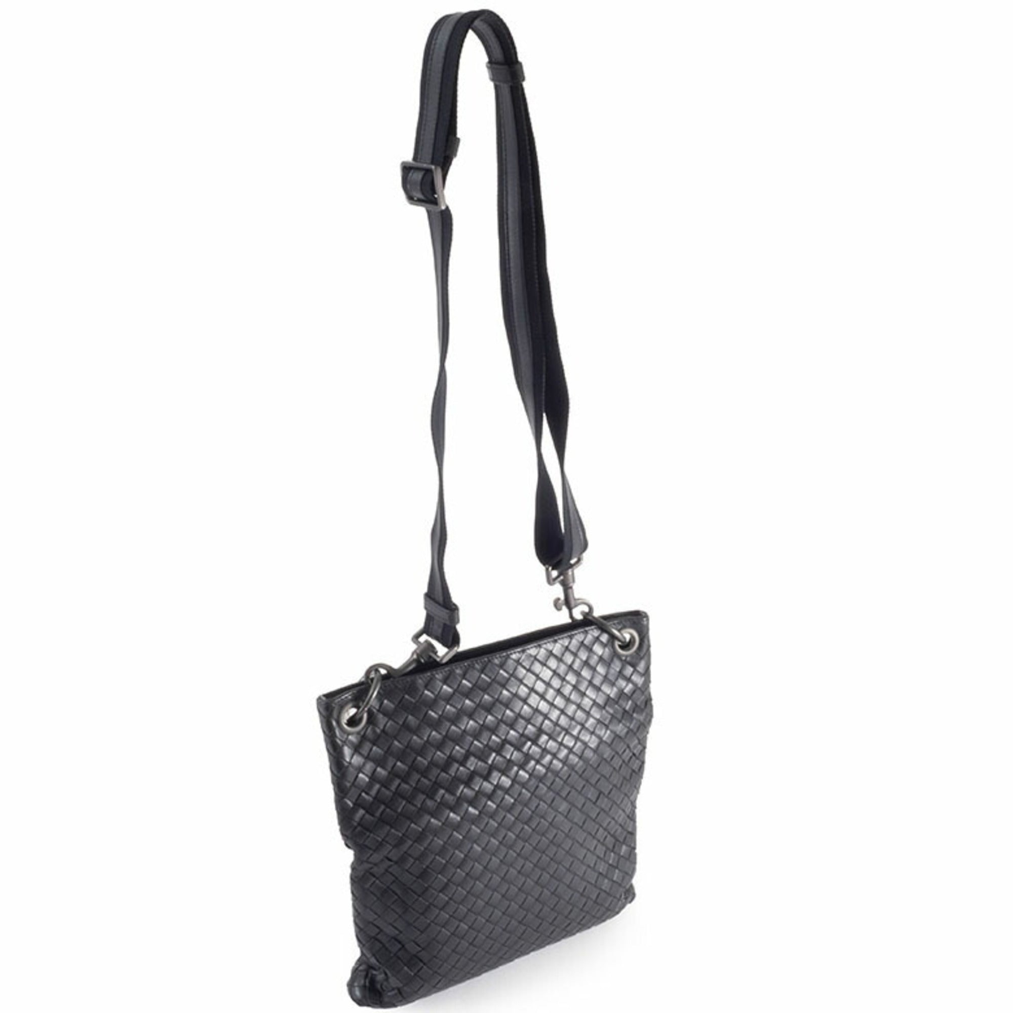 Bottega Veneta Black Leather Shoulder Bag (Pre-Owned)