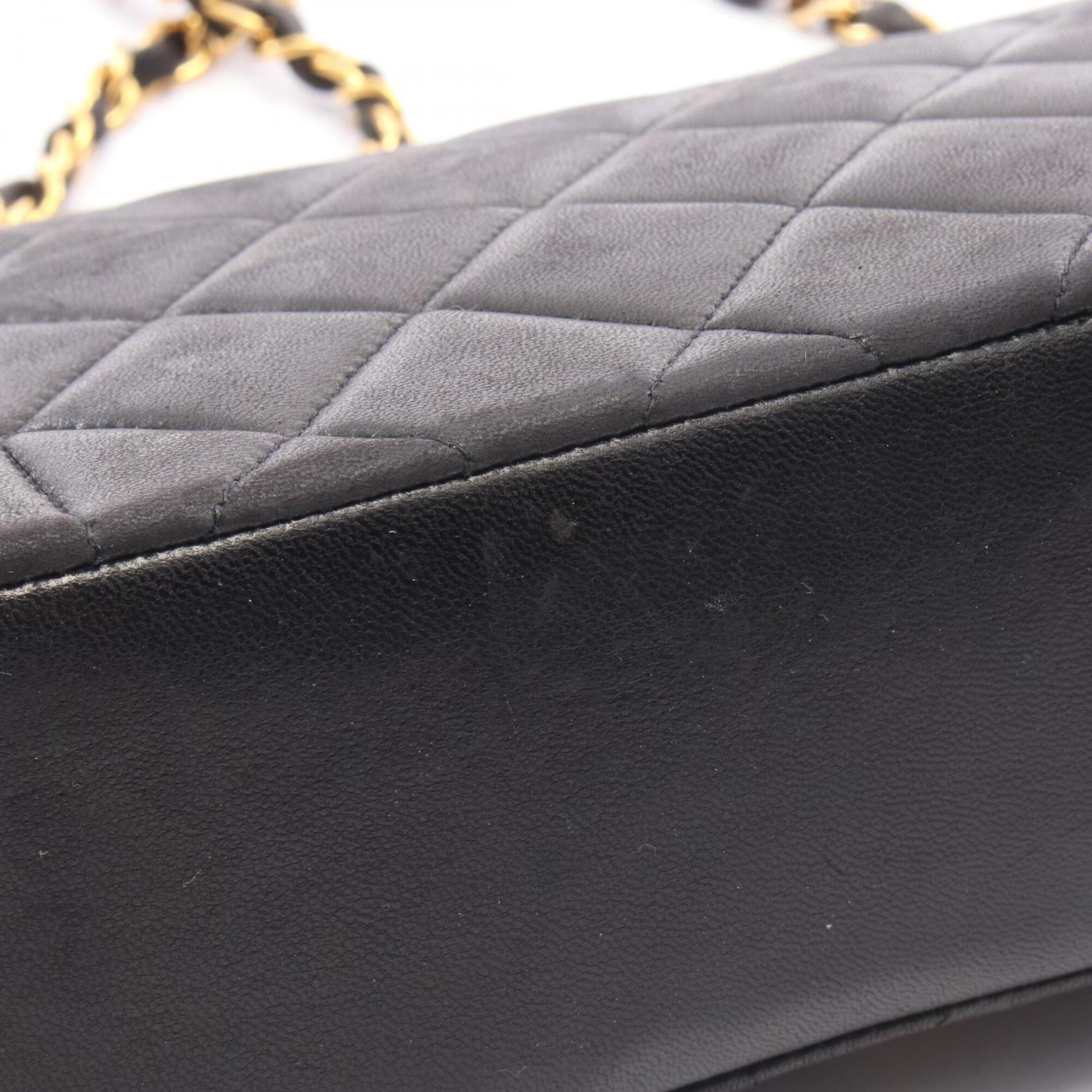 Chanel Black Leather Handbag Shoulder Bag (Pre-Owned)