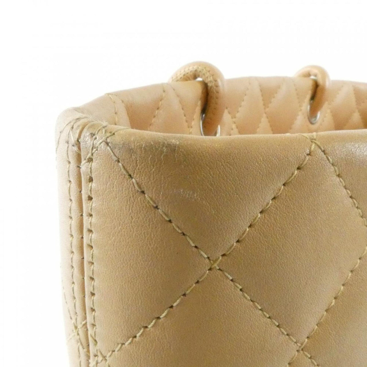 Chanel Beige Leather Handbag (Pre-Owned)