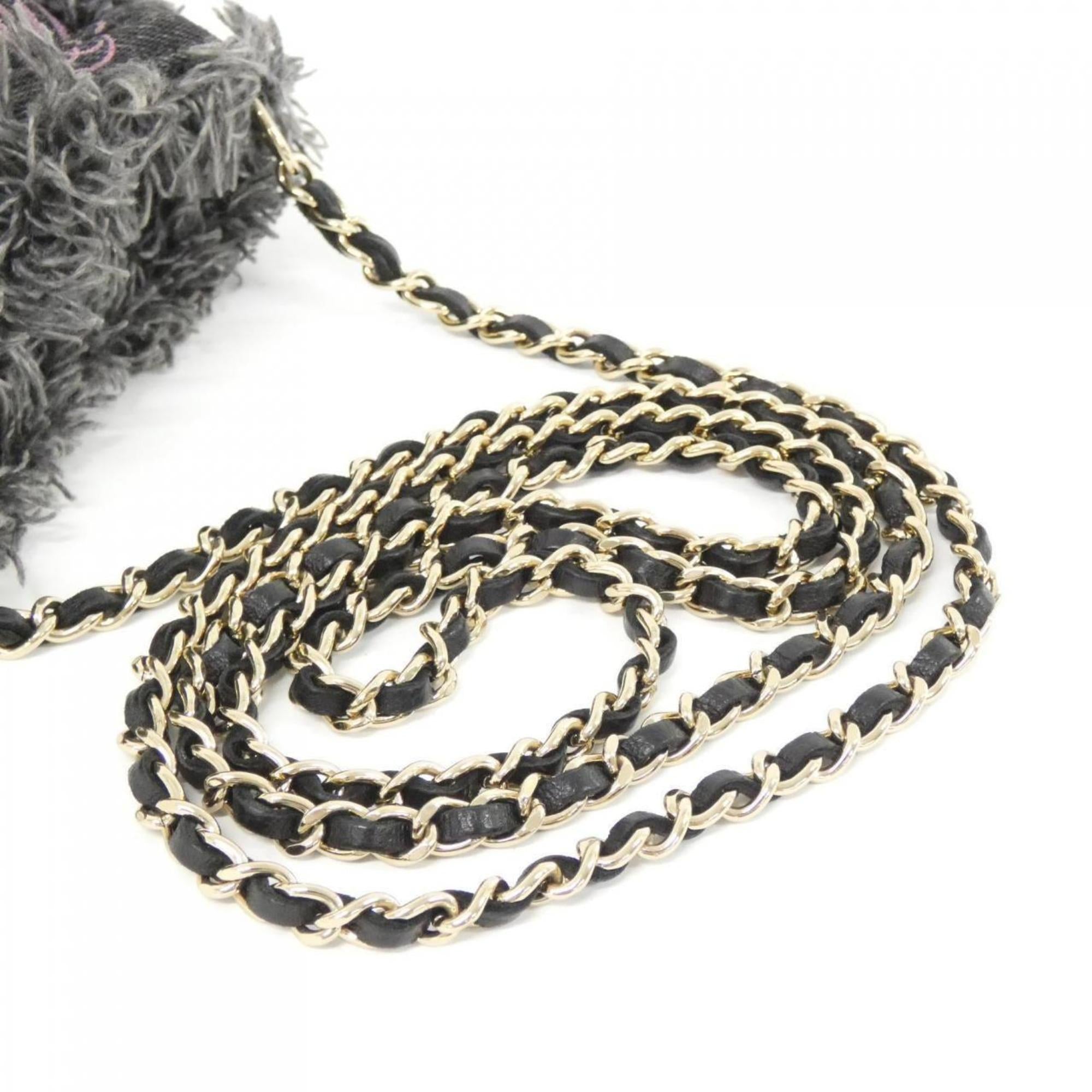 Chanel Black Shoulder Bag (Pre-Owned)