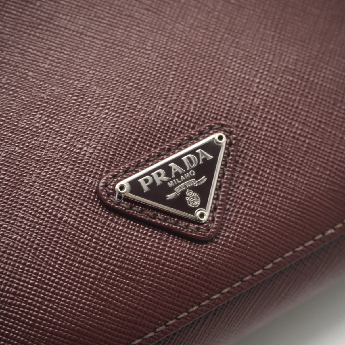 Prada Brown Leather Clutch Bag (Pre-Owned)