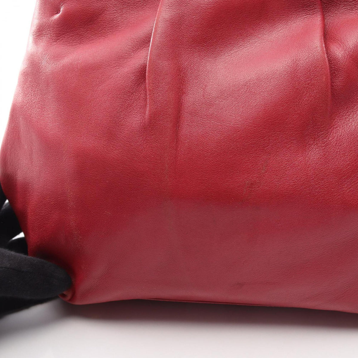 Prada Red Color Leather Handbag (Pre-Owned)
