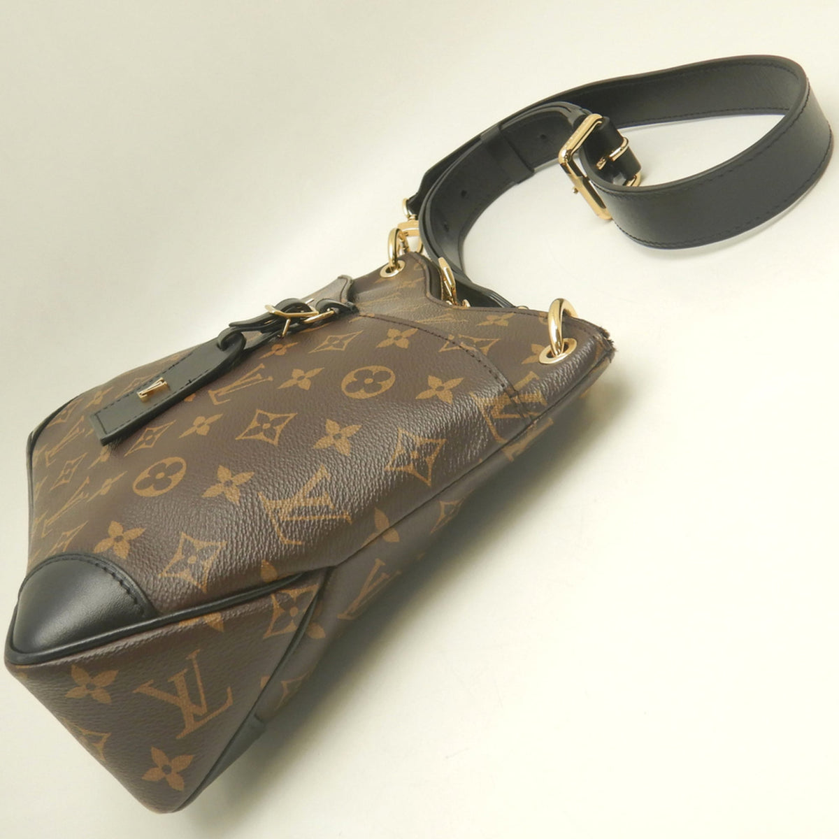 Louis Vuitton Monogram Brown Monogram Shoulder Bag (Pre-Owned)