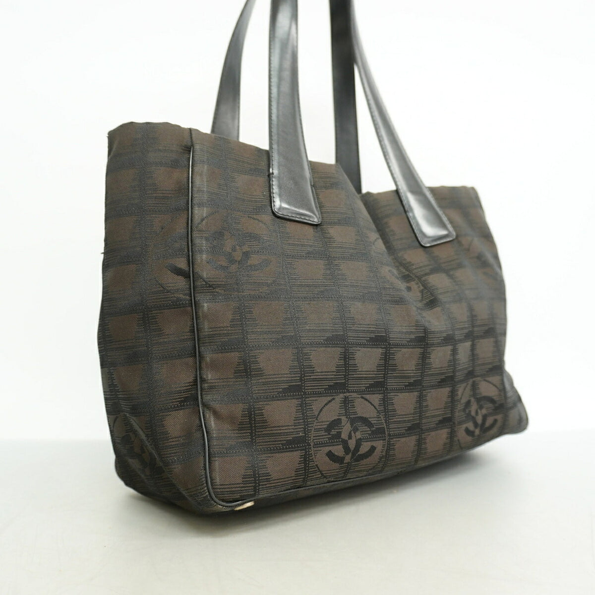 Chanel Black Brown Nylon Tote Bag (Pre-Owned)