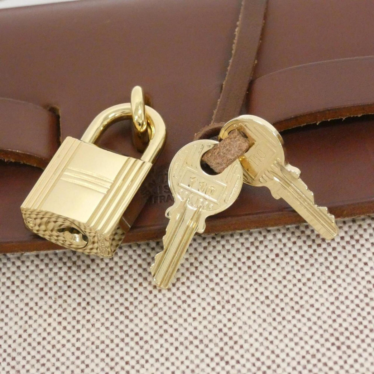 Hermes Havane Toile H Handbag (Pre-Owned)