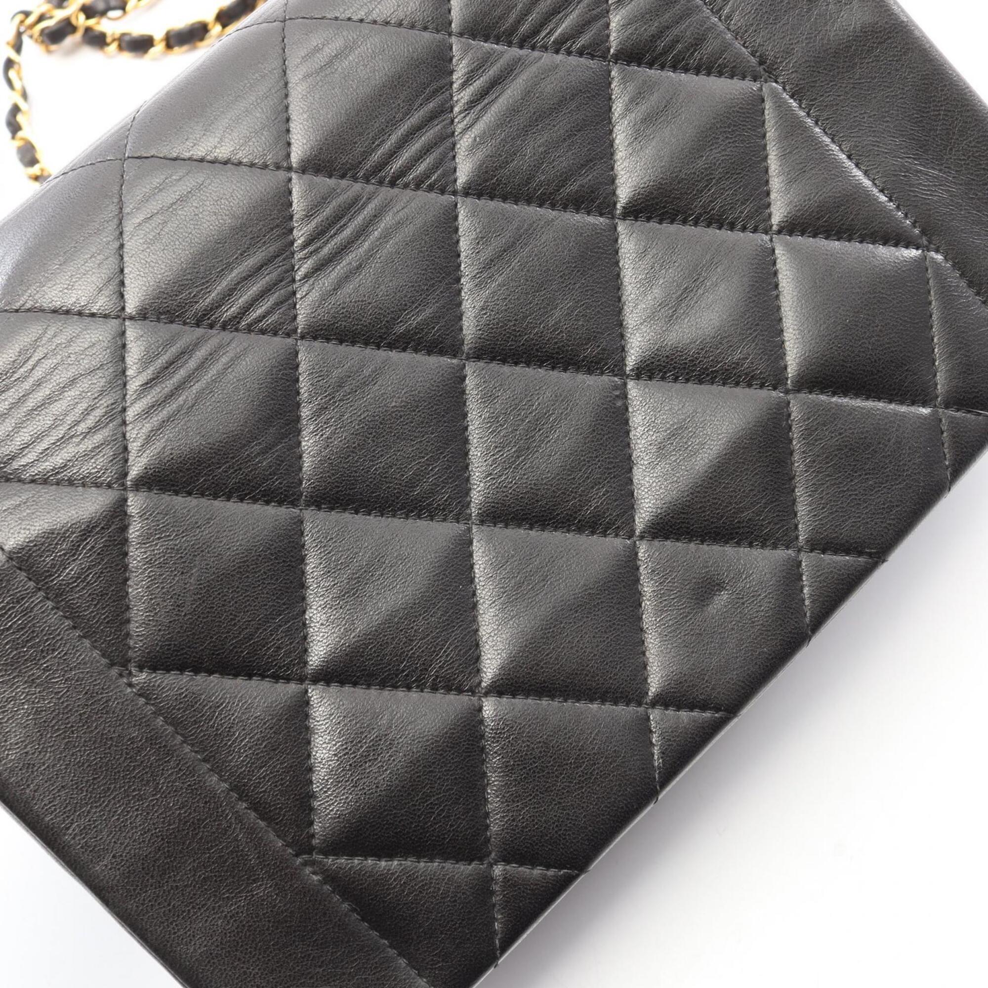 Chanel Black Leather Handbag Shoulder Bag (Pre-Owned)