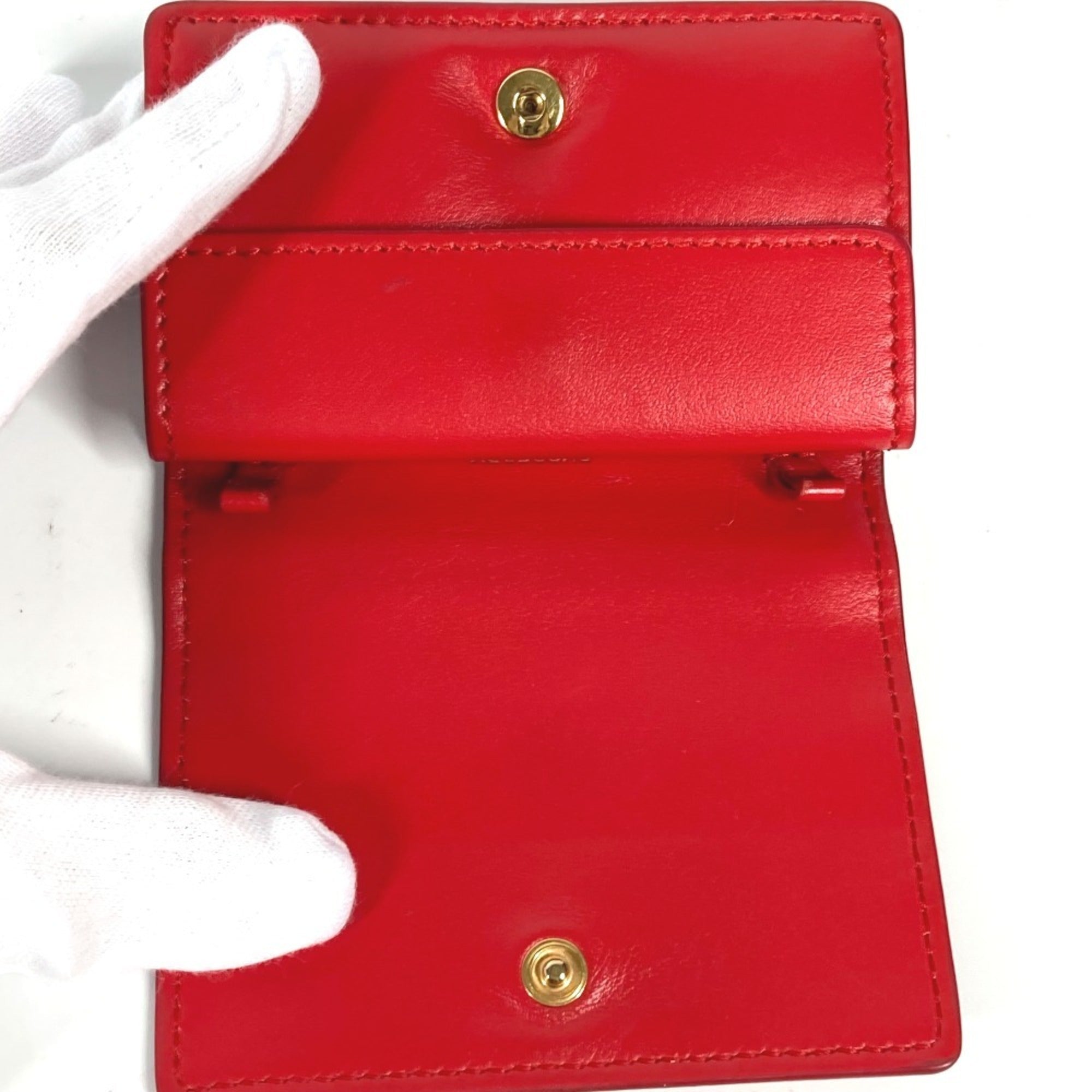 Burberry Red Color Leather Wallet (Bi-Fold) (Pre-Owned)
