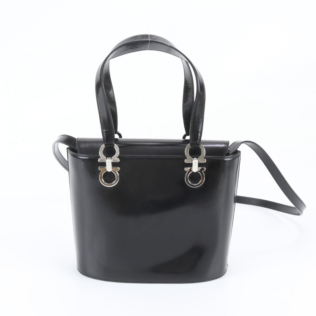 Salvatore Ferragamo Black Leather Shoulder Bag (Pre-Owned)