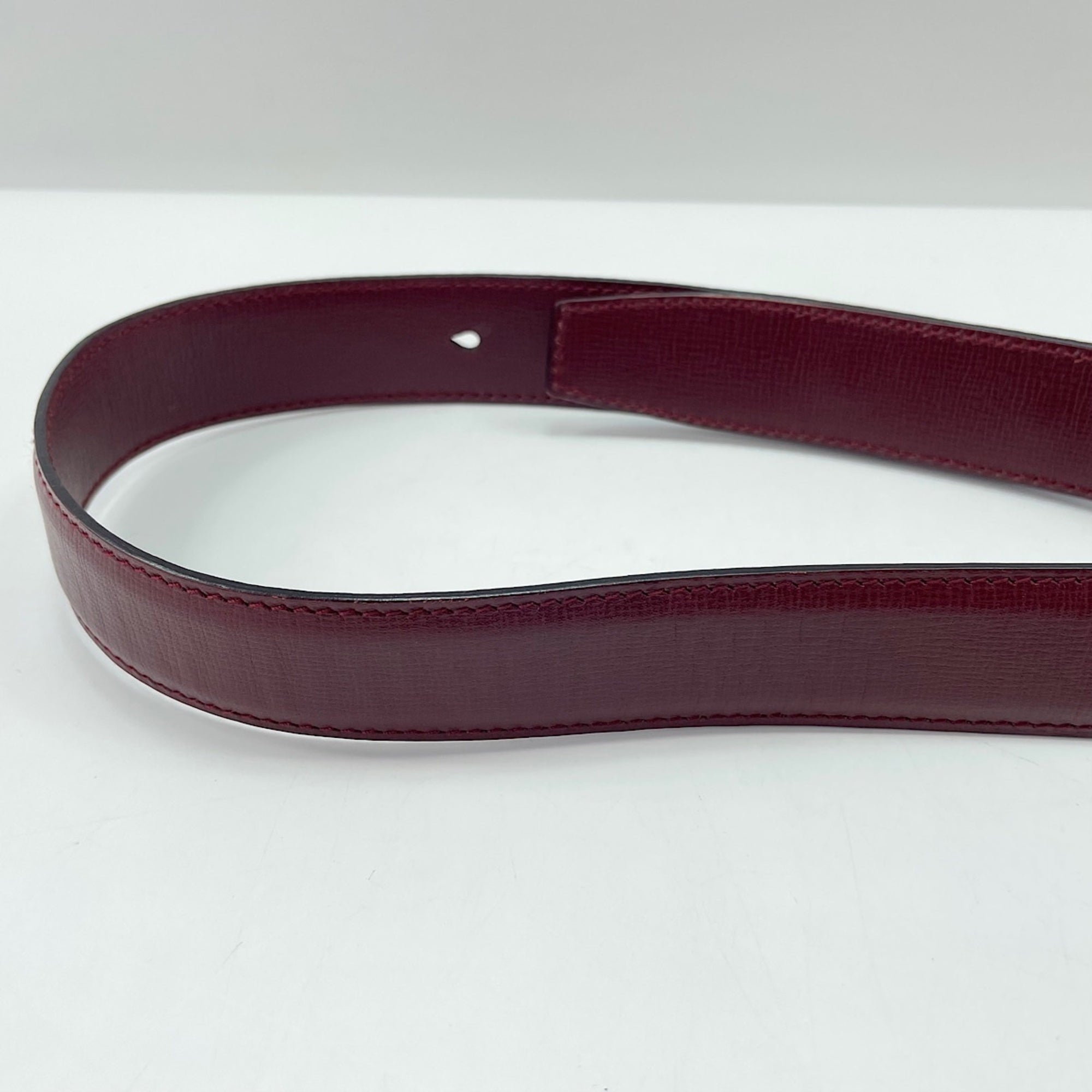 Cartier Must Wine Red Shoulder Bag (Pre-Owned)