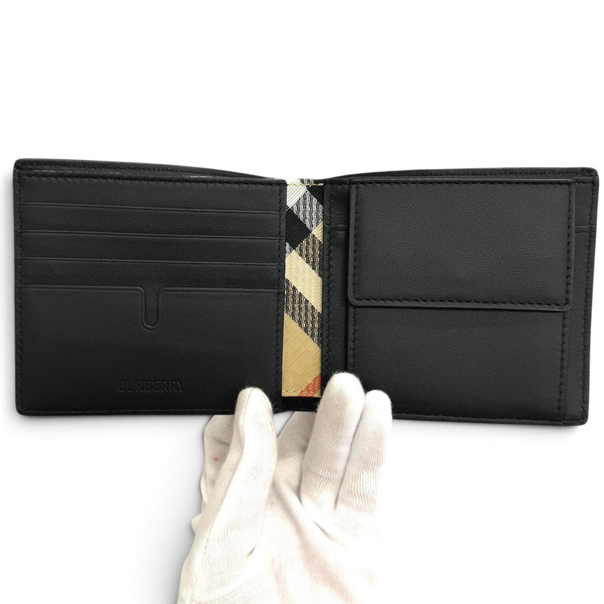 Burberry Black Leather Wallet (Bi-Fold) (Pre-Owned)