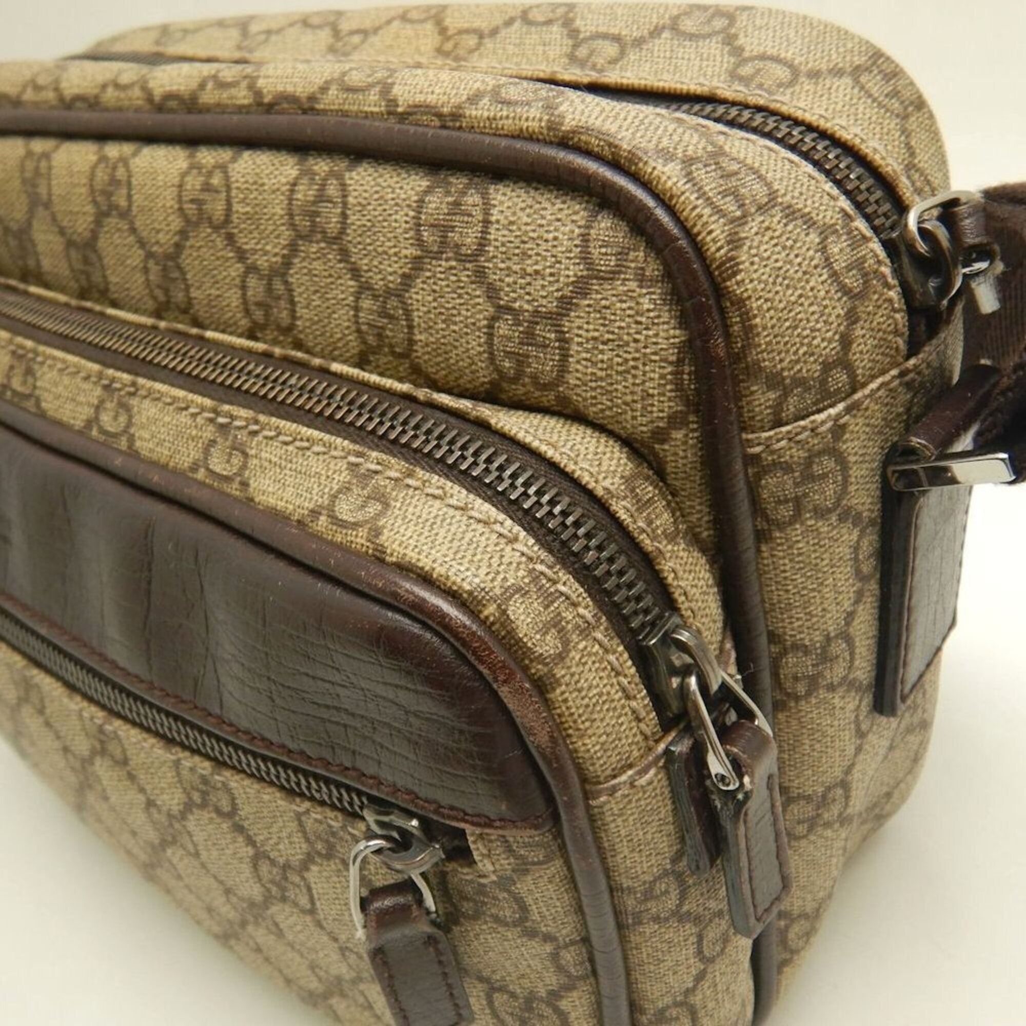 Gucci Brown Gg Supreme Shoulder Bag (Pre-Owned)