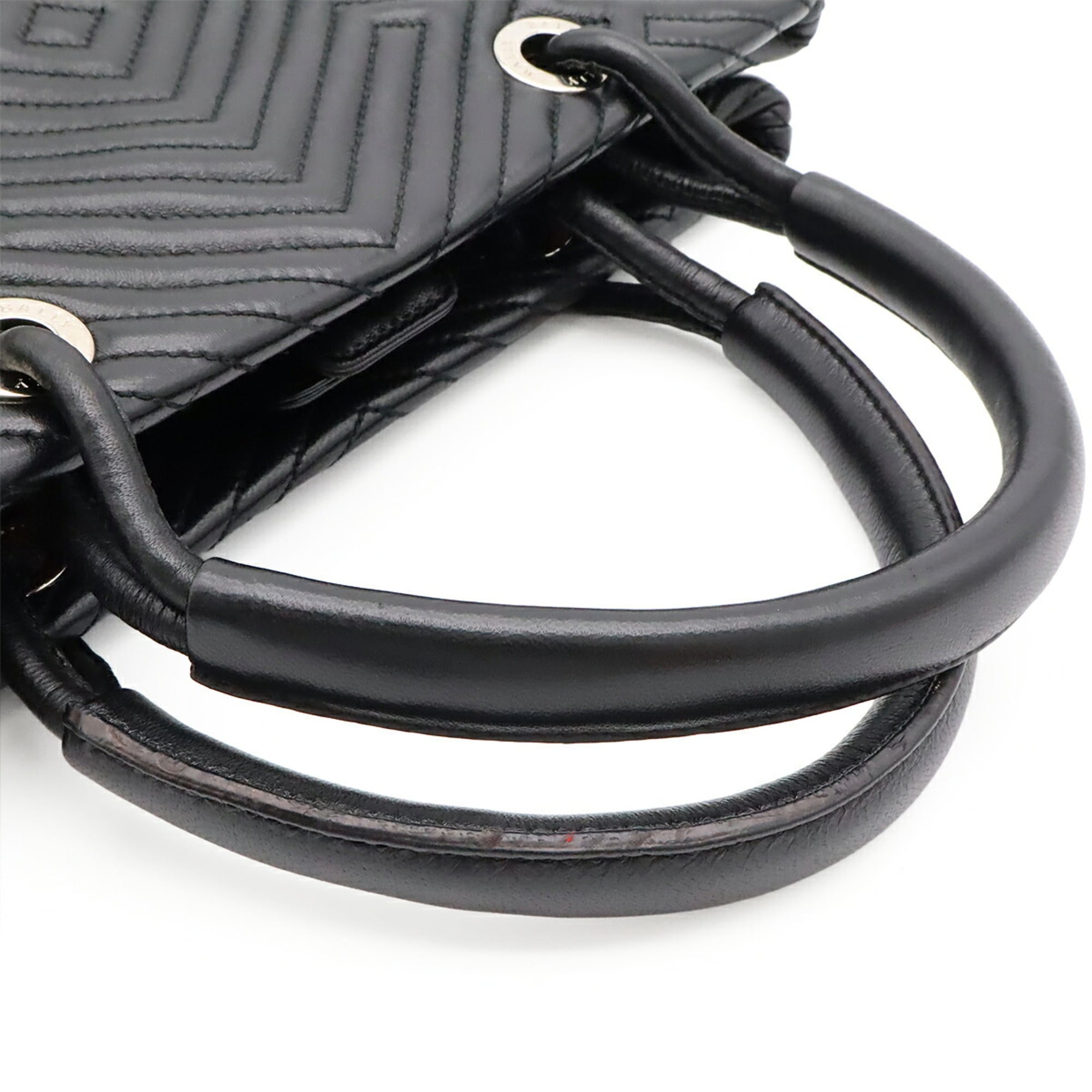 Bally Black Leather Handbag (Pre-Owned)