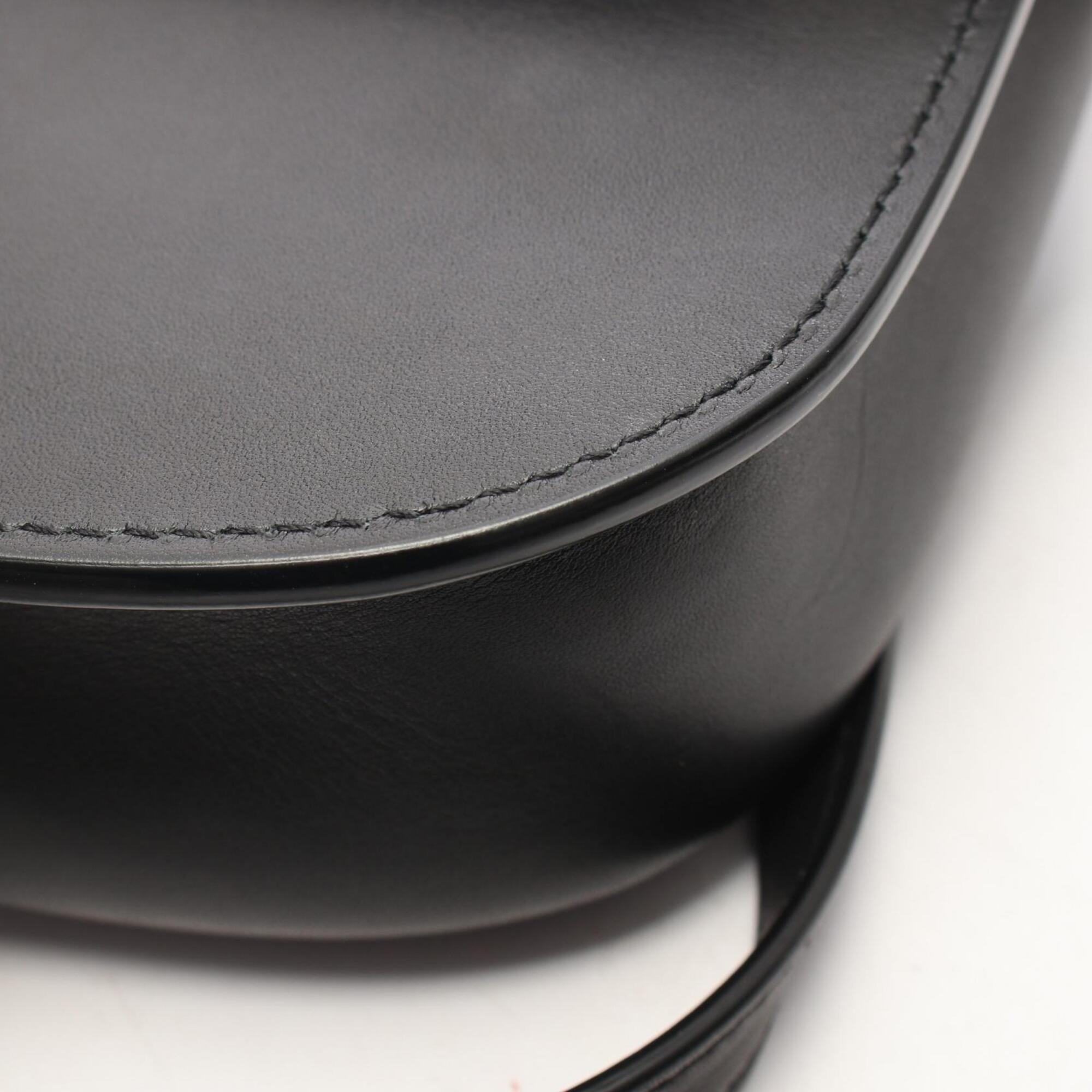 Yves Saint Laurent Black Leather Handbag Shoulder Bag (Pre-Owned)