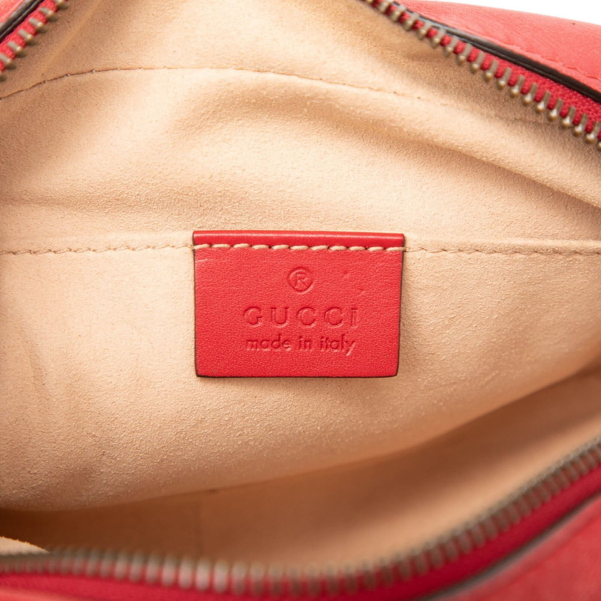 Gucci Red Color Quilting Shoulder Bag (Pre-Owned)