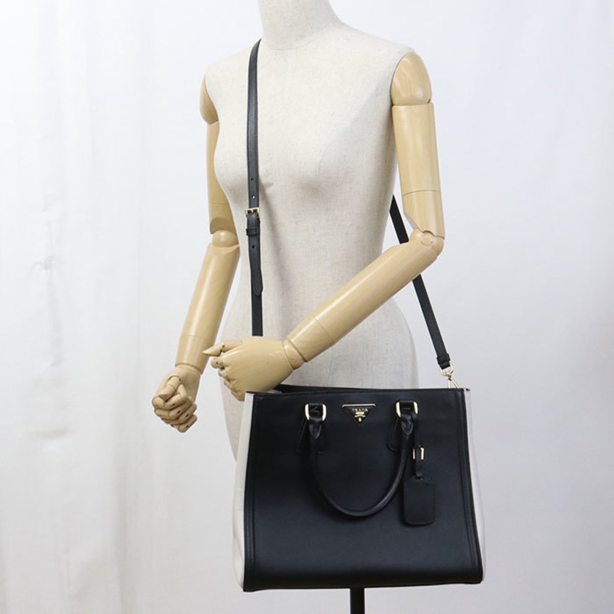 Prada Black Leather Tote Bag (Pre-Owned)